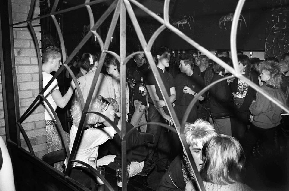 Black and white photo of Spiders nightclub in Hull