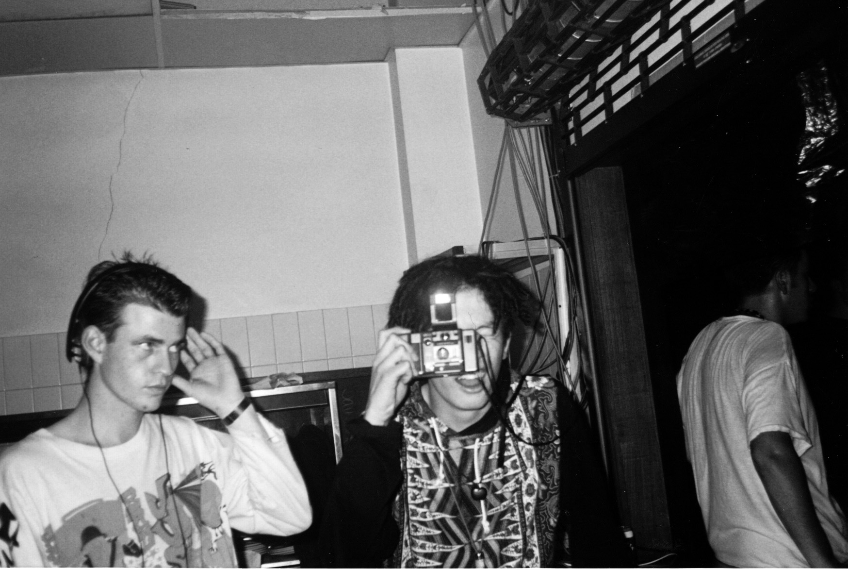 1532488517335-_3b-Steve-Robbins-and-H2O-at-Maze_DC