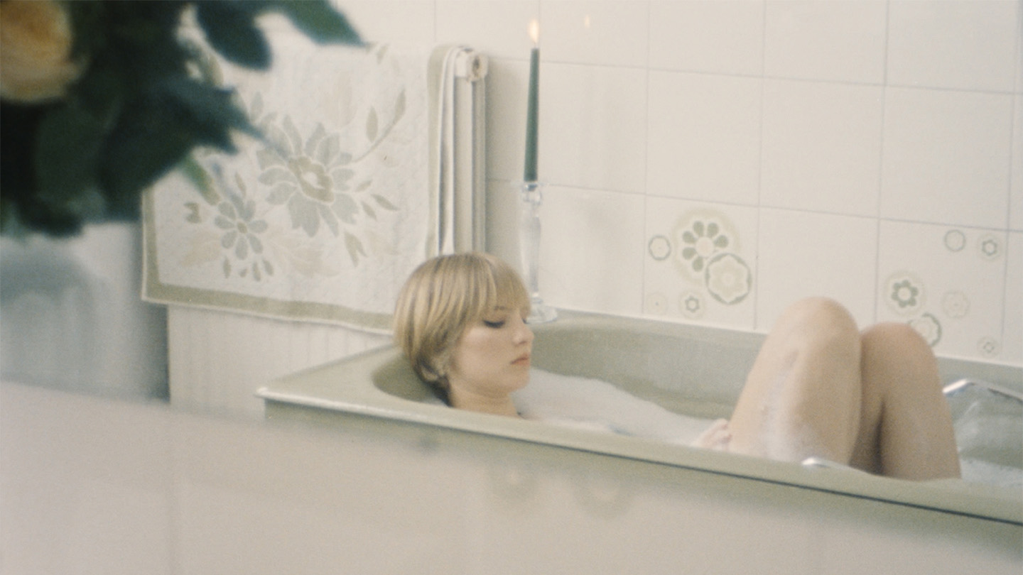 【希少品】She's not me / CHLOE SHEPPARD 1182301.jpg