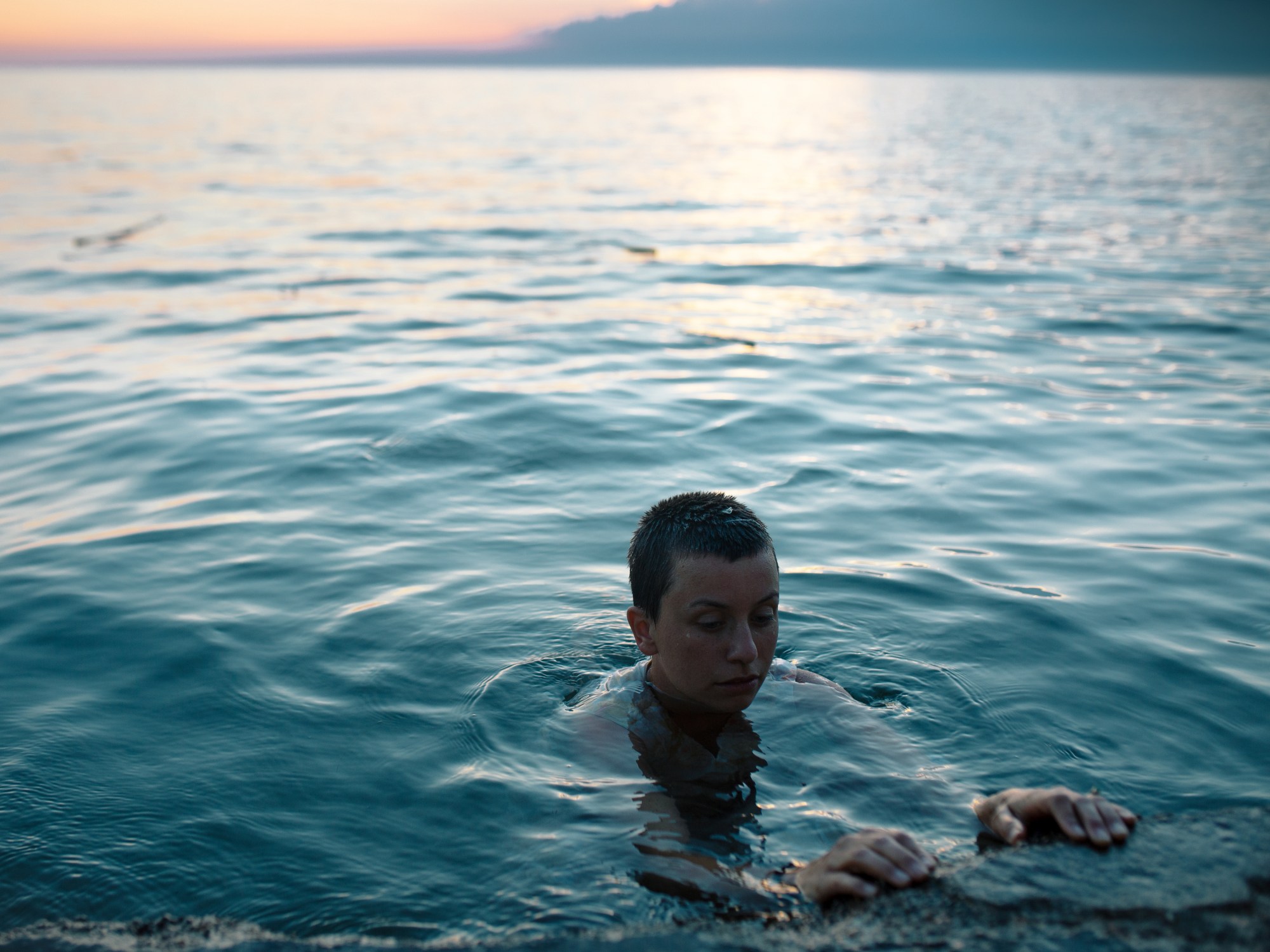 david uzochukwu photographs a woman in the sea