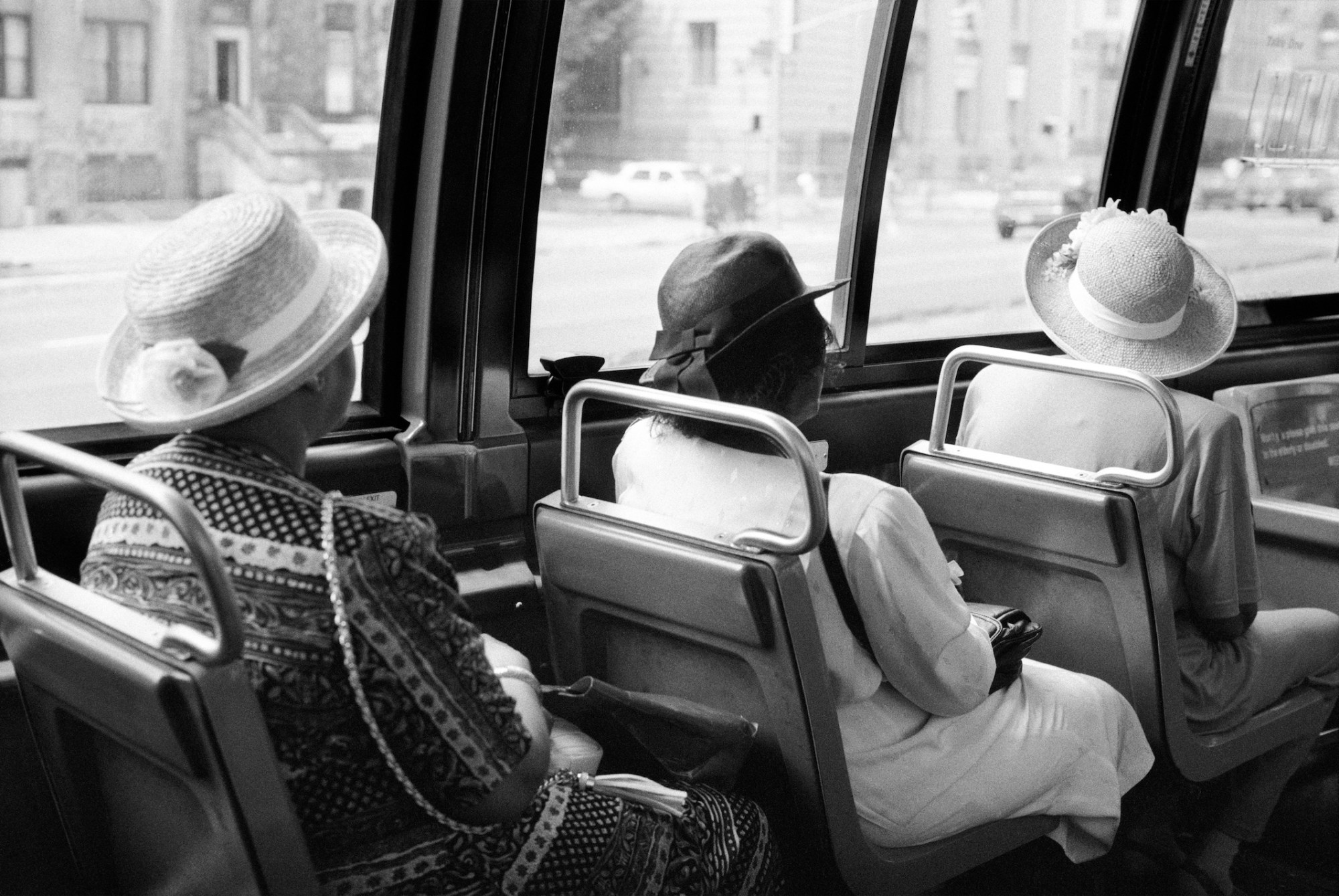 1544019671113-5_Jamel-Shabazz_Church-ladies-Harlem-NYC-1997_copyright-Jamel-Shabazz_courtesy-Galerie-Bene-Taschen