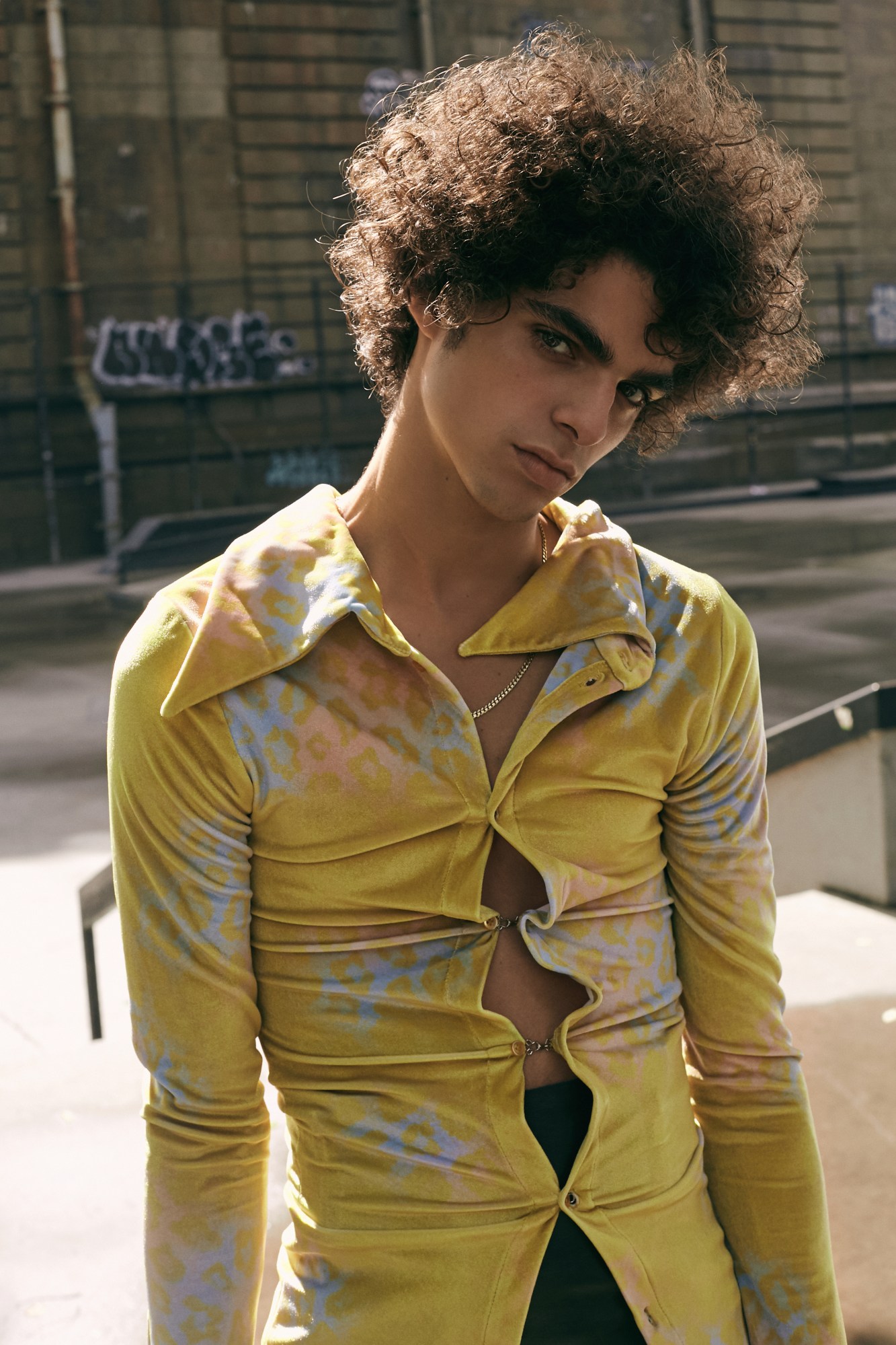 1544046072562-000A4035