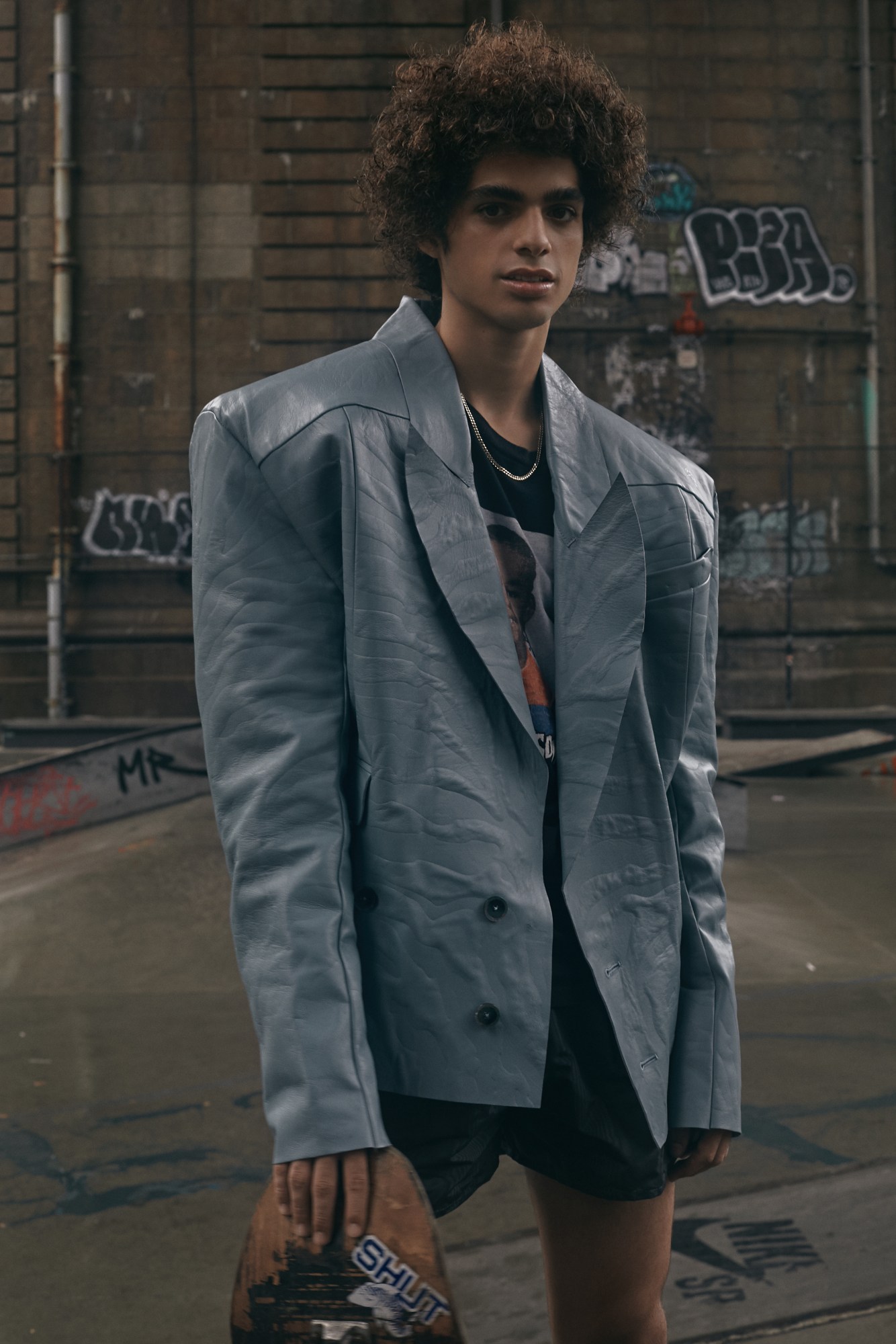 1544046172947-000A3435