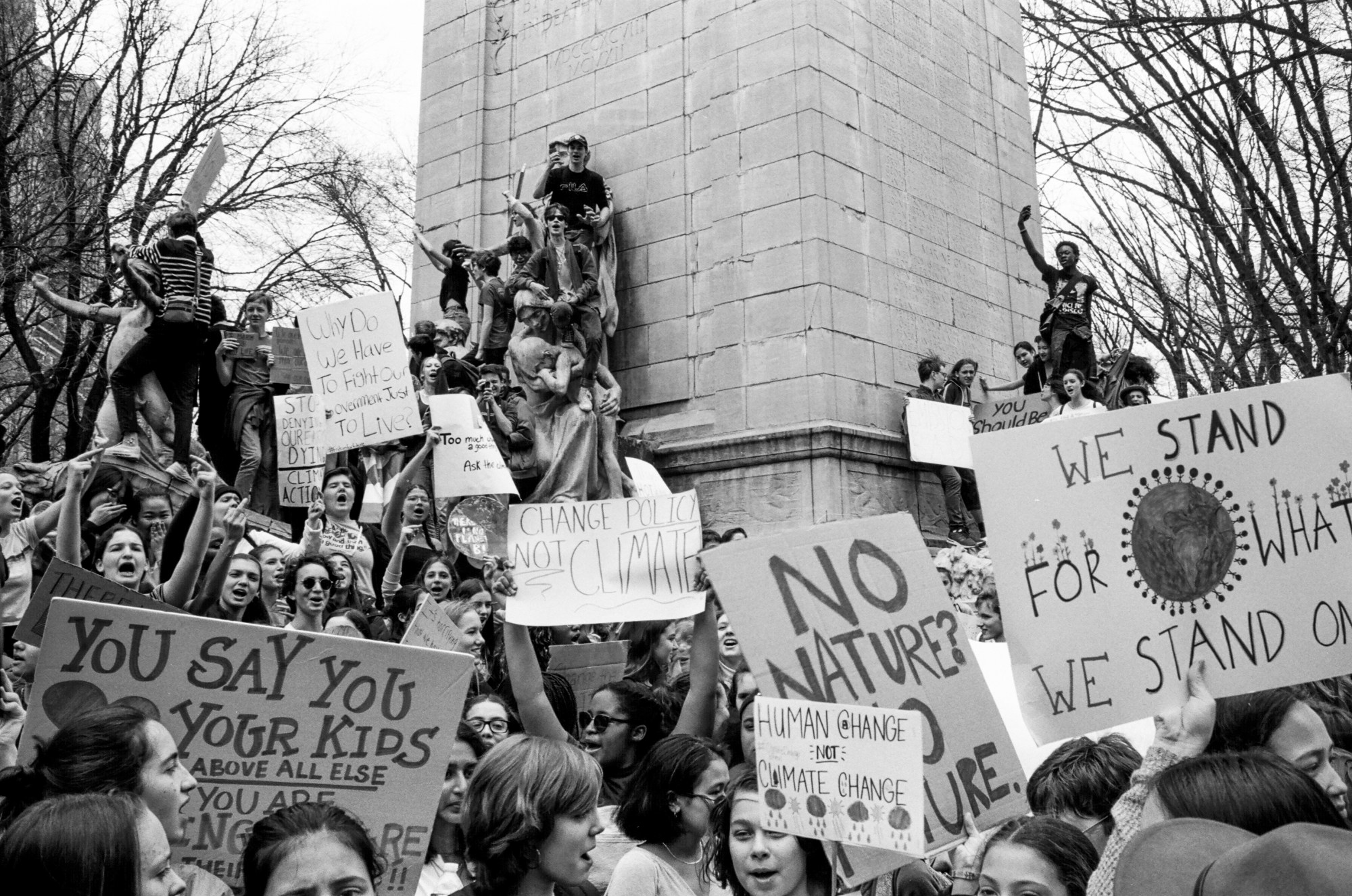 1552933529750-84320004