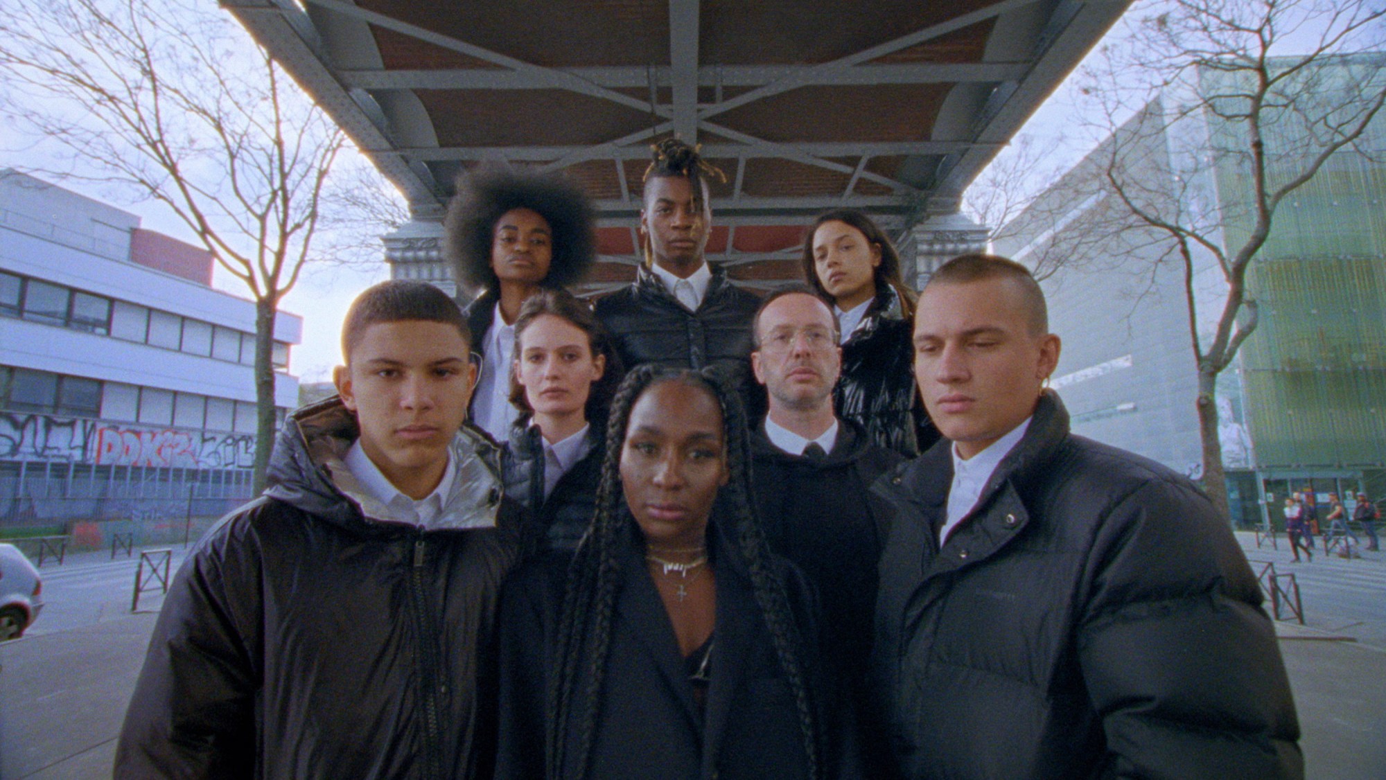 1557852763376-TSHEGUE_1