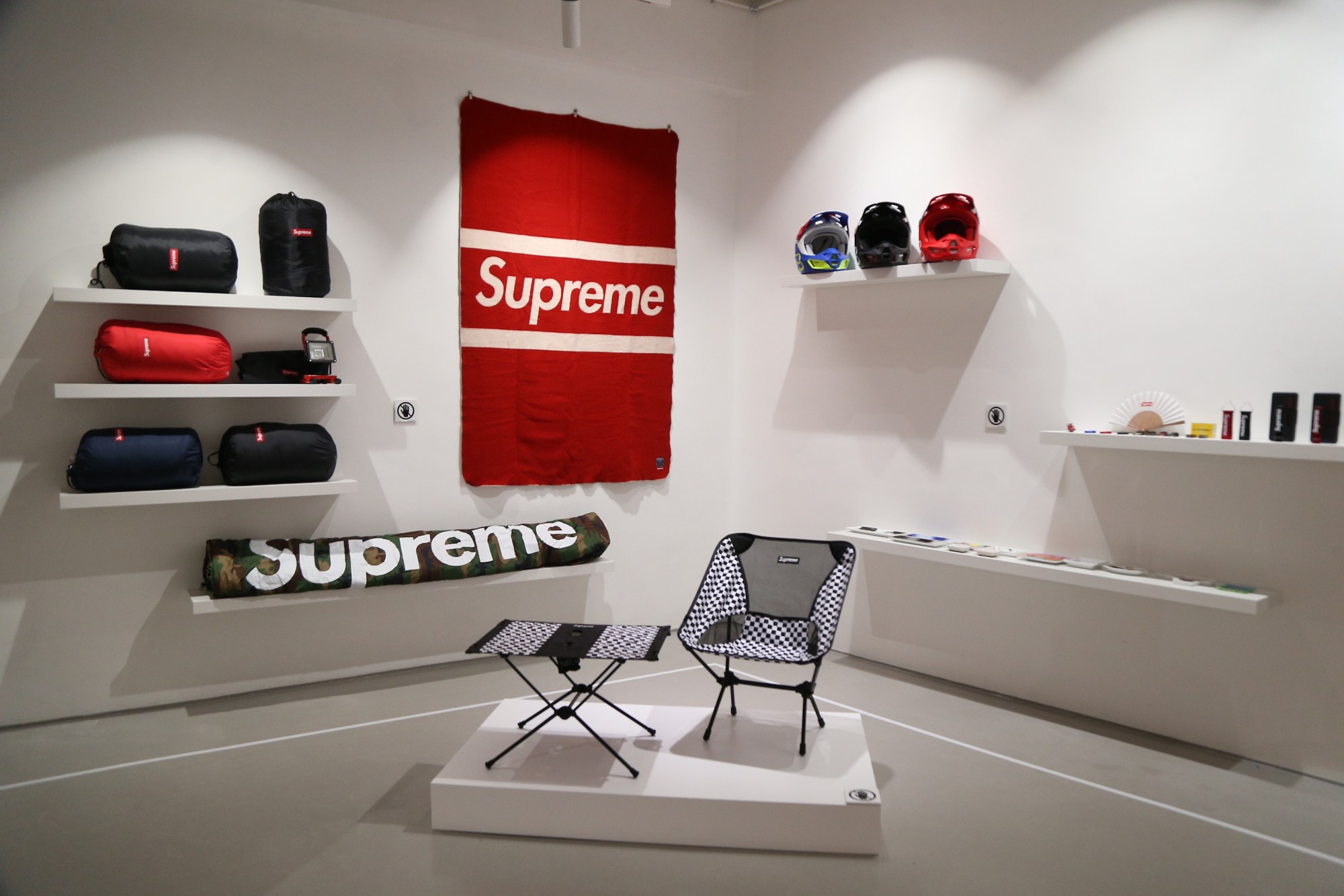 1558715158865-The-Supreme-Vault-1998-2018-Exhibition-4