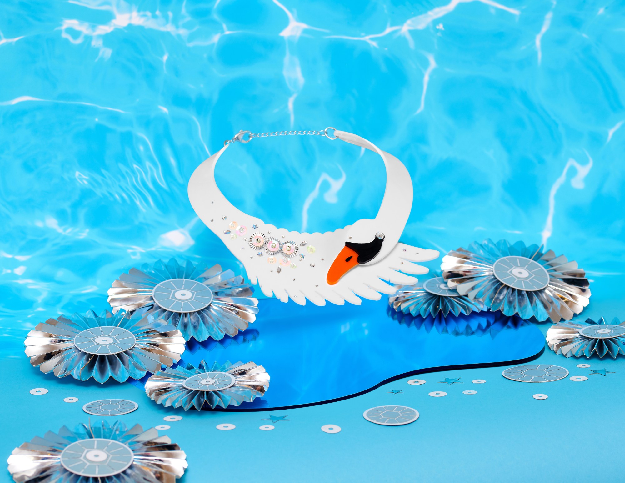 1565212602597-Swan-Set