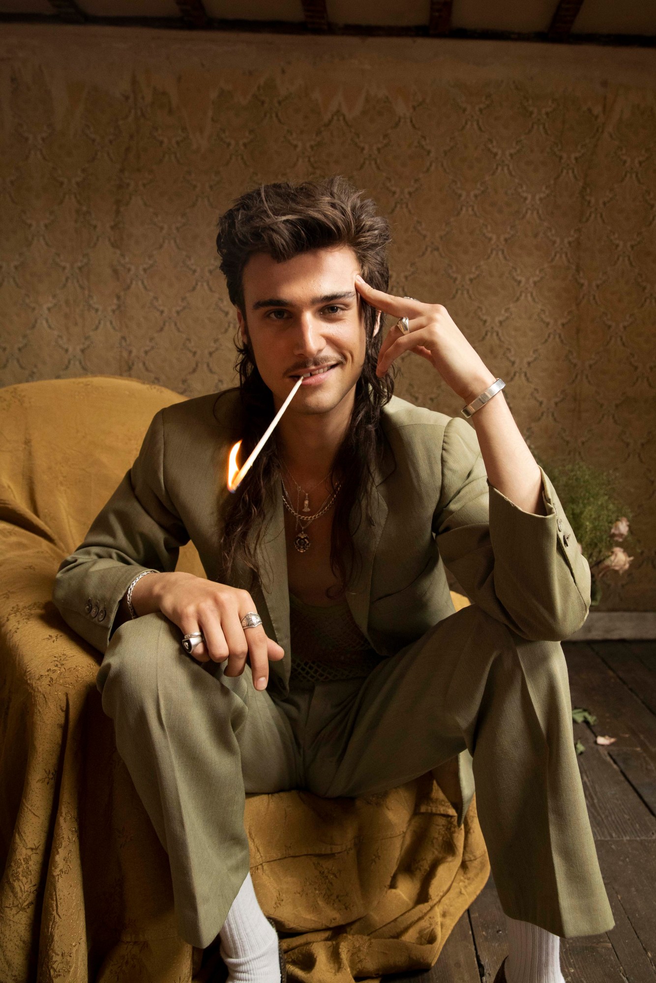 1566568714334-r_A07I9227