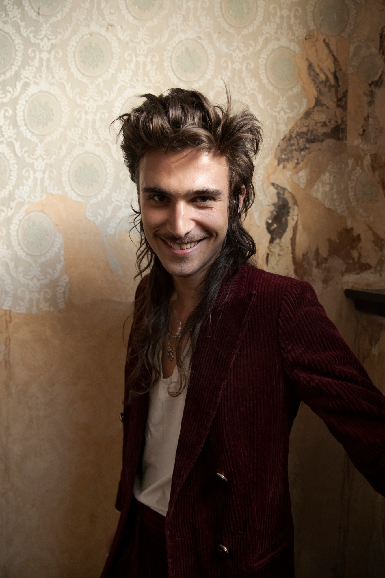 1566576336213-r_A07I9560