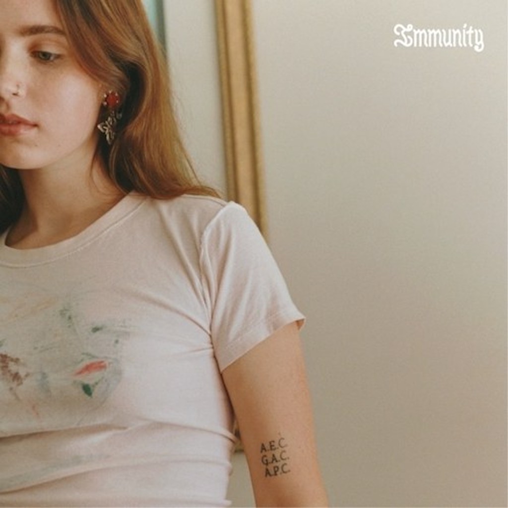 1566936489076-Clairo