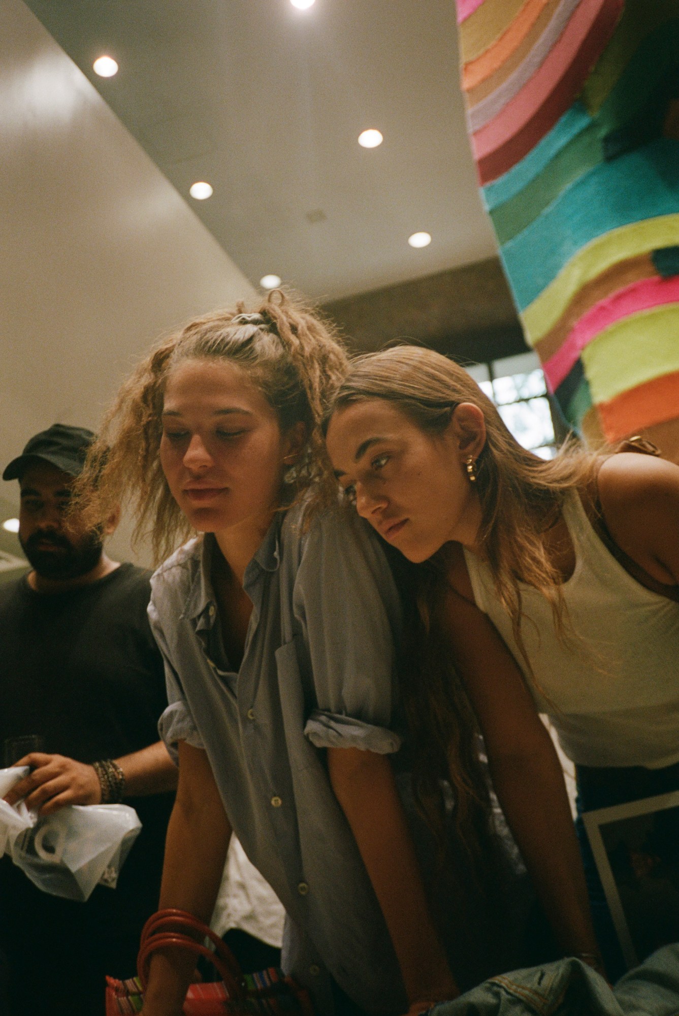 1568047145509-10_000113020027-copy