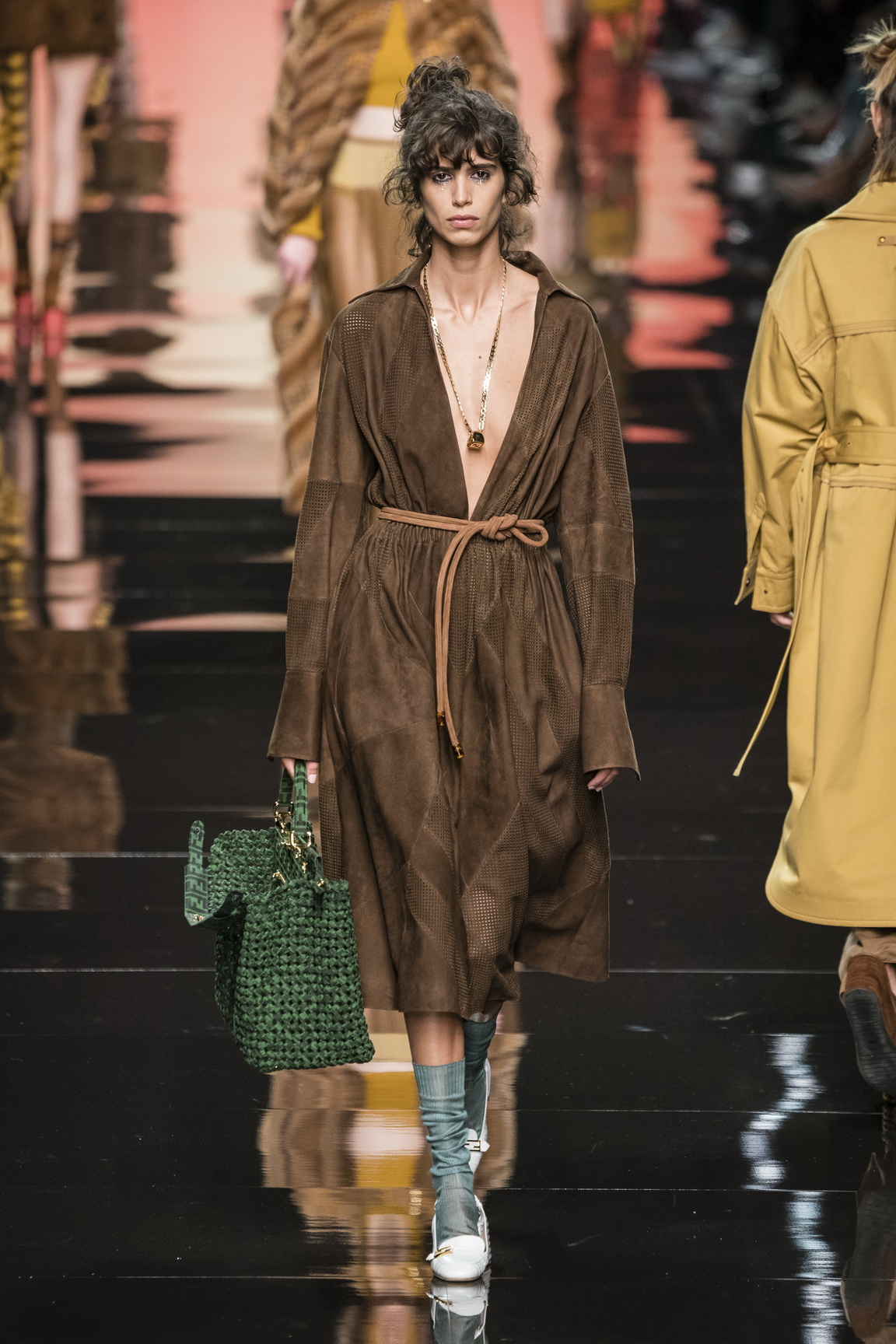 1568977377771-SS20C-Fendi-044