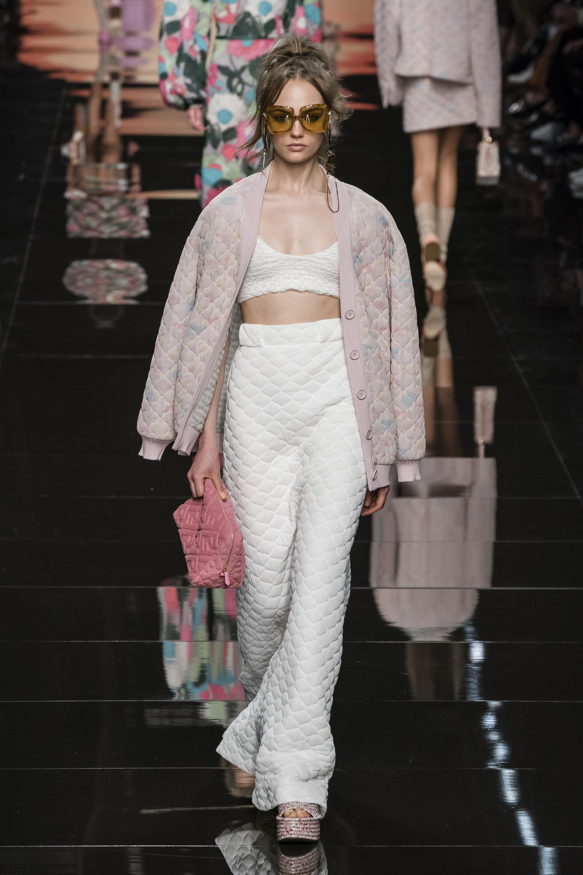 1568977517301-SS20C-Fendi-141