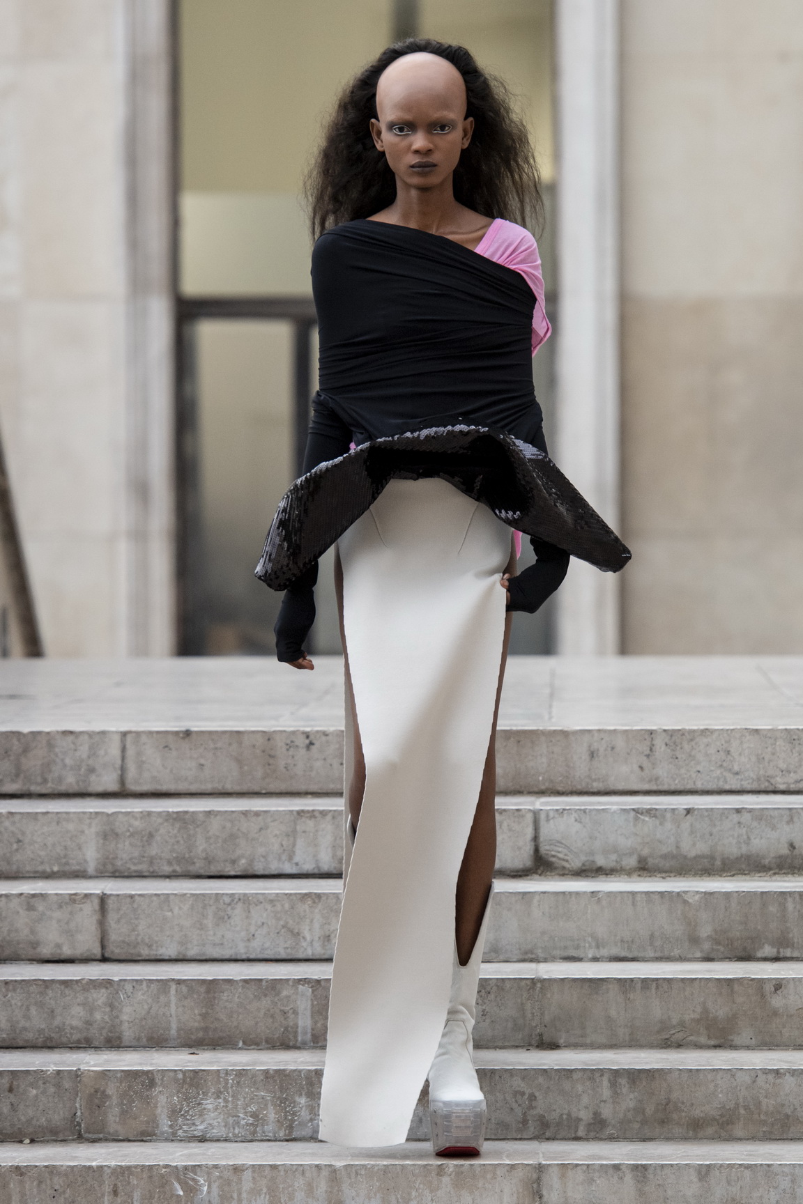 1569582234458-SS20C-ROwens-007