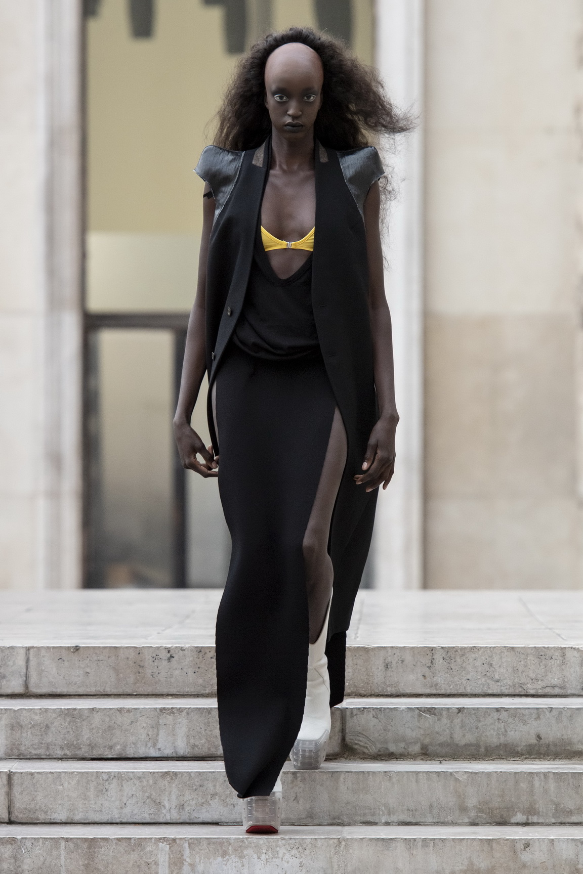 1569582244021-SS20C-ROwens-016