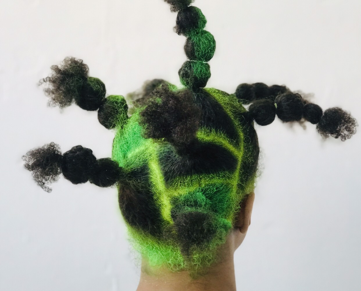 neon-hair-janina-zais