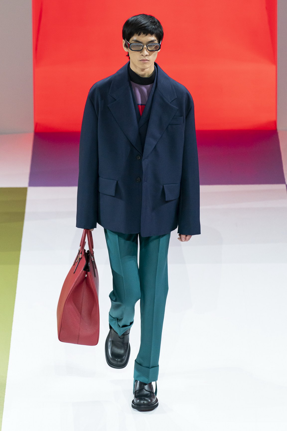 1578912522013-AW20M-Prada-057