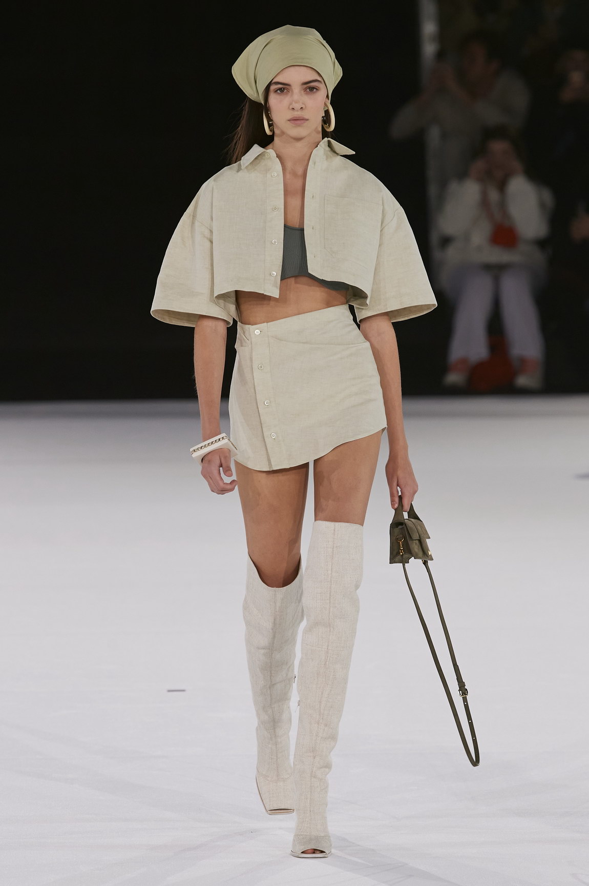 1579432424720-AW20M-Jacquemus-033