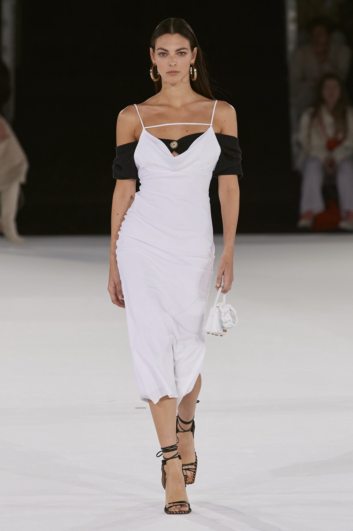 1579432569214-AW20M-Jacquemus-125