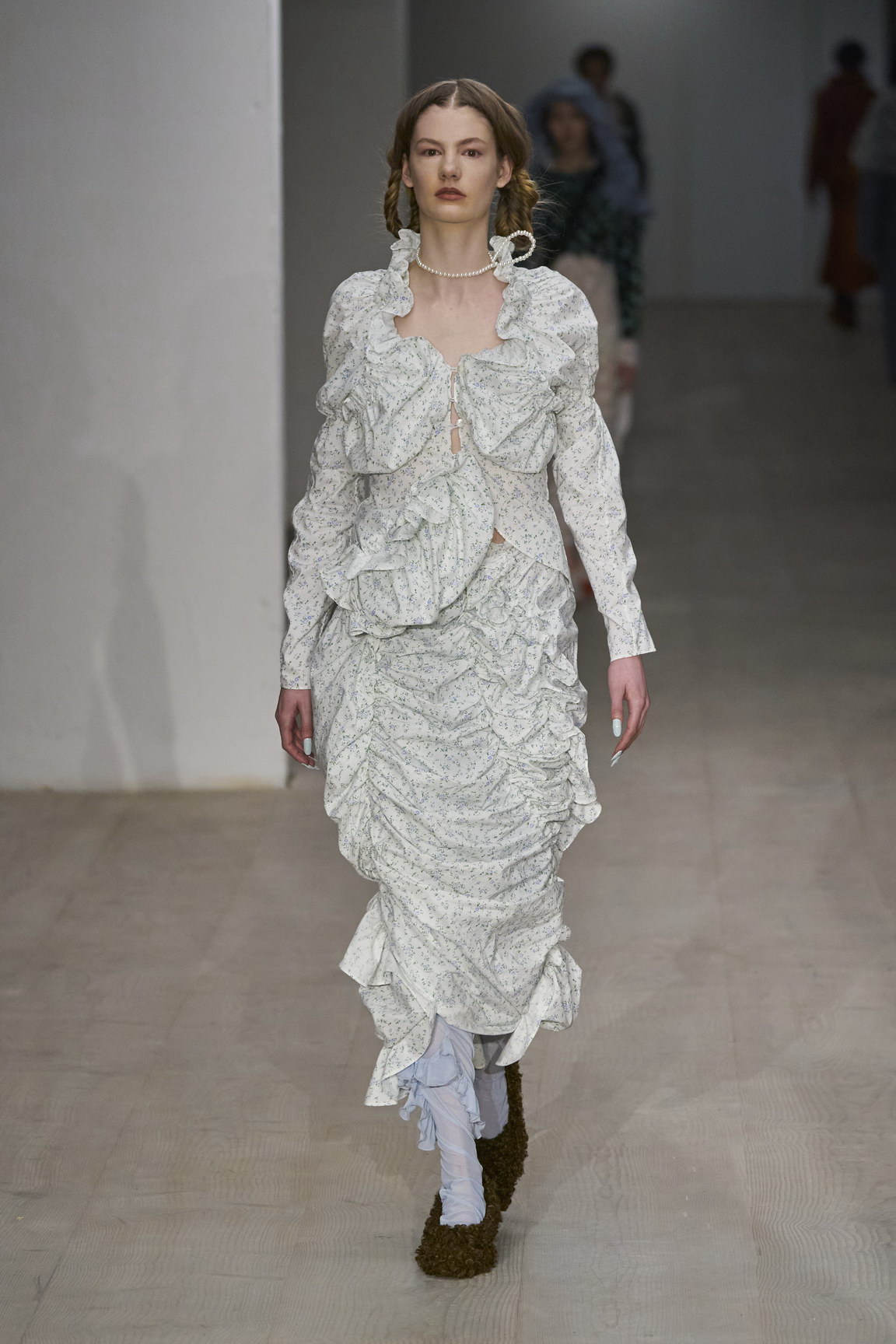 AW20 LFW Yuhan Wang 033