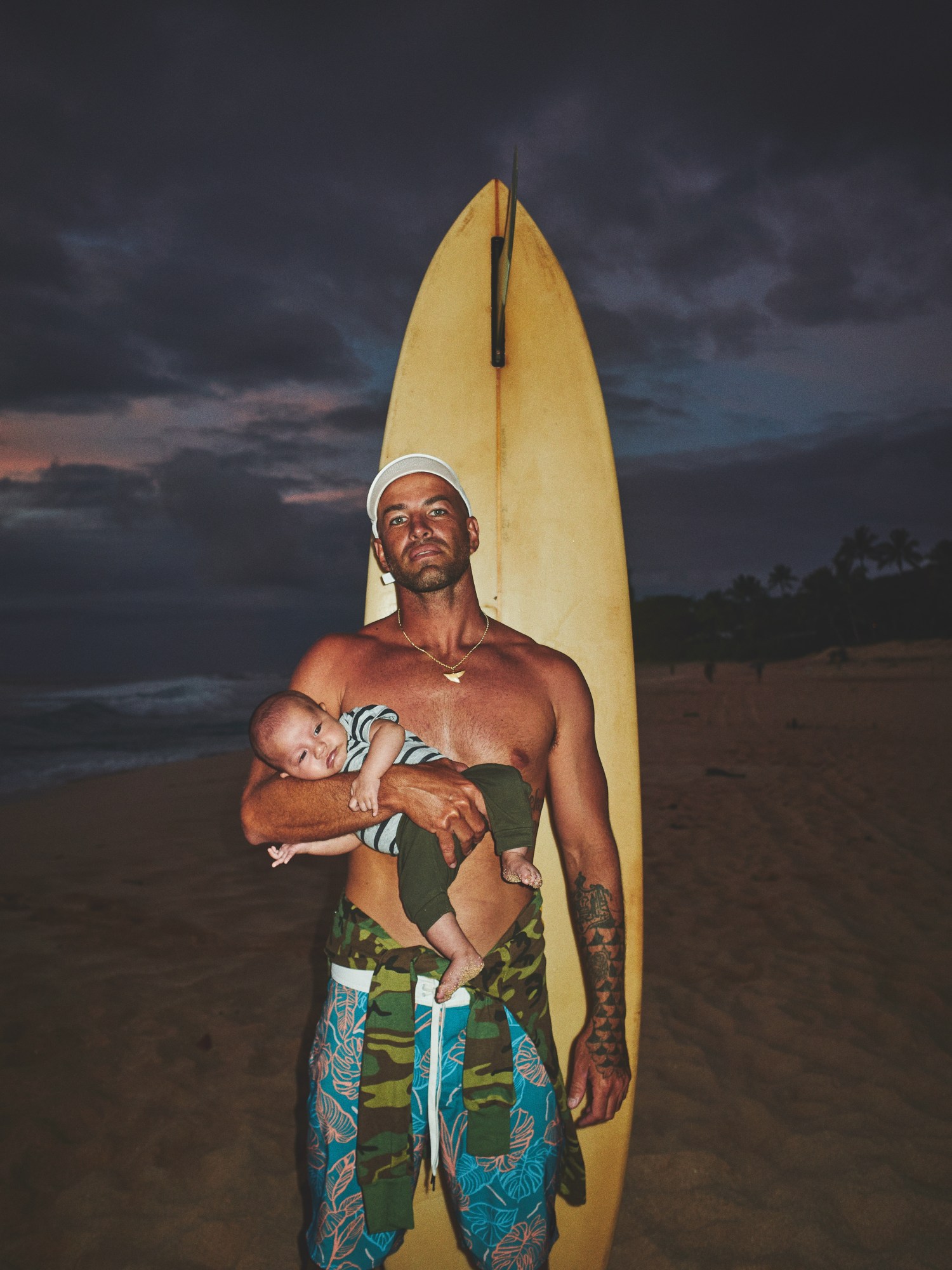 surfers-in-hawaii-photographed-by-gray-sorrenti-and-evan-mock