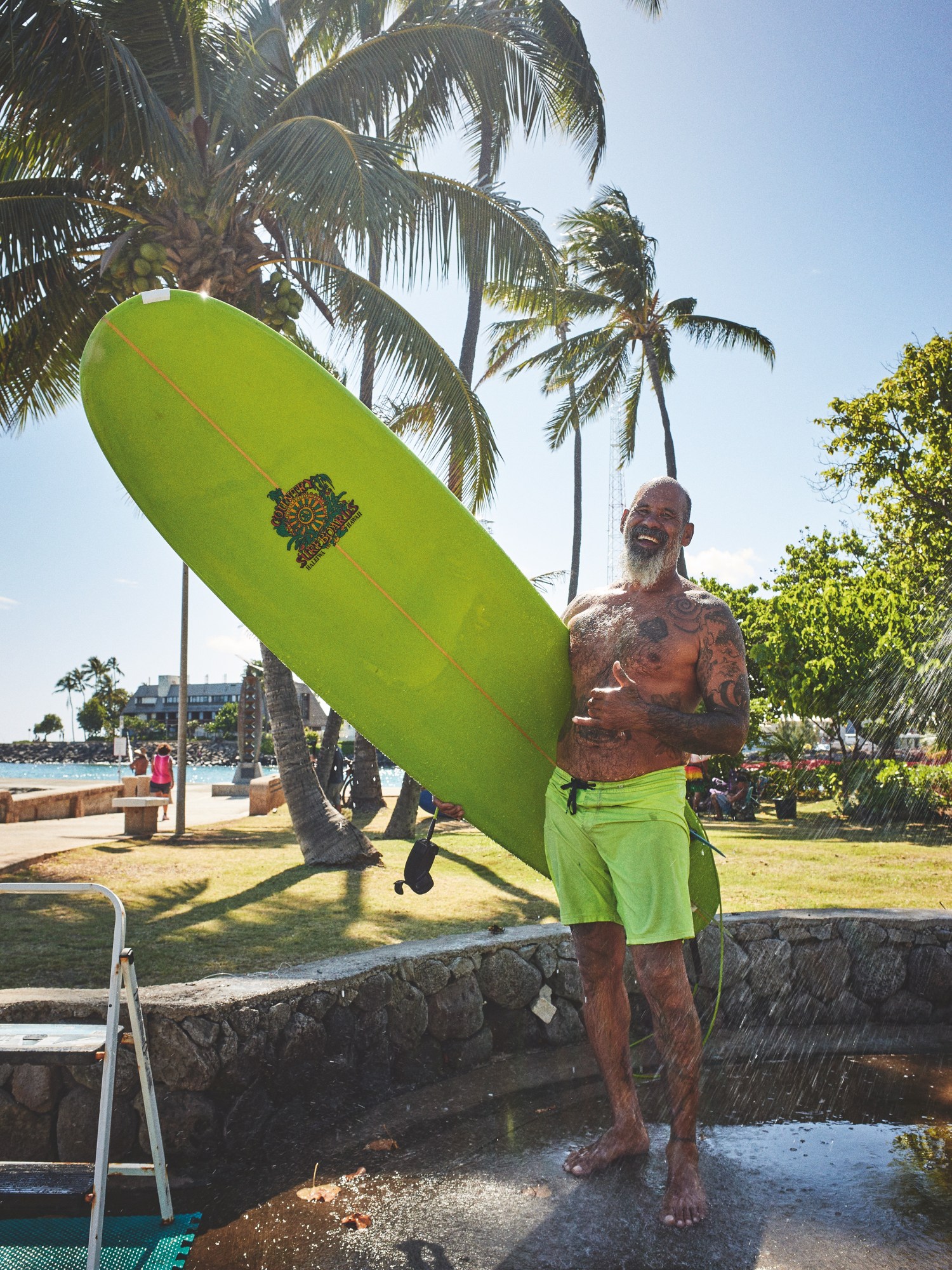 surfers-in-hawaii-photographed-by-gray-sorrenti-and-evan-mock