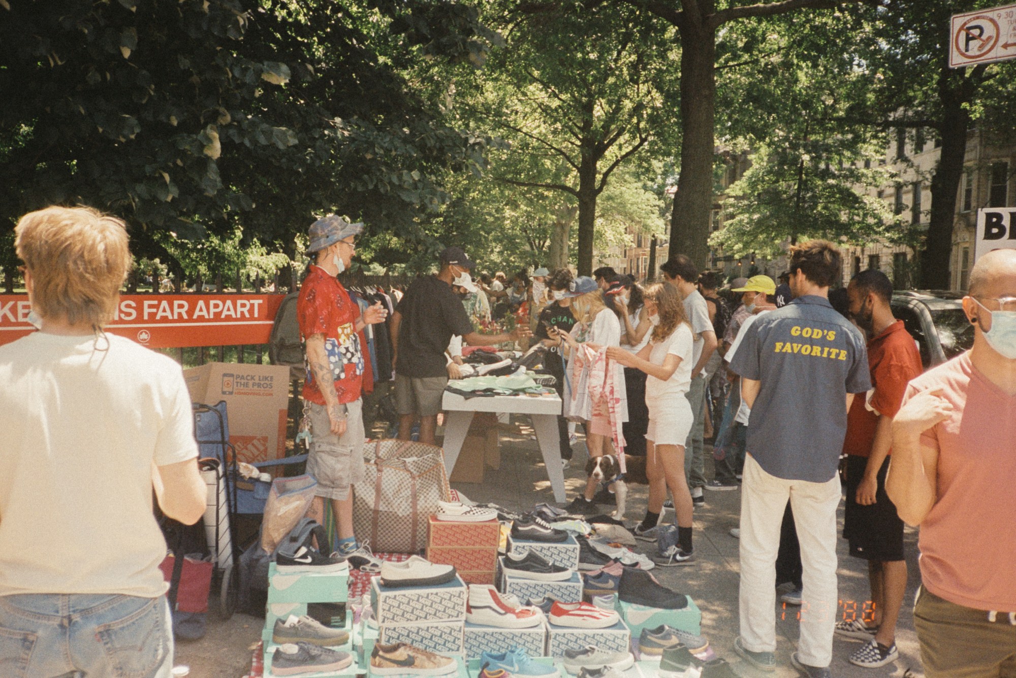 black-lives-matter-sidewalk-sale-in-greenpoint-brooklyn