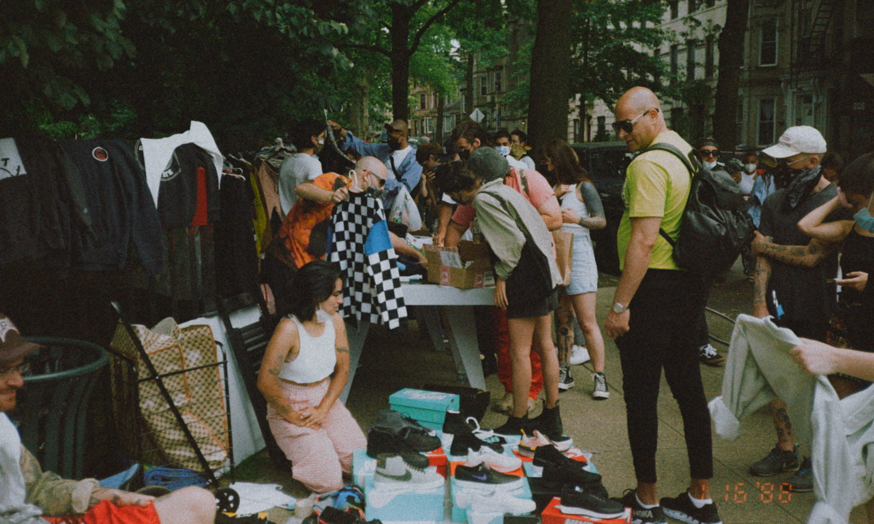 black-lives-matter-sidewalk-sale-in-greenpoint-brooklyn