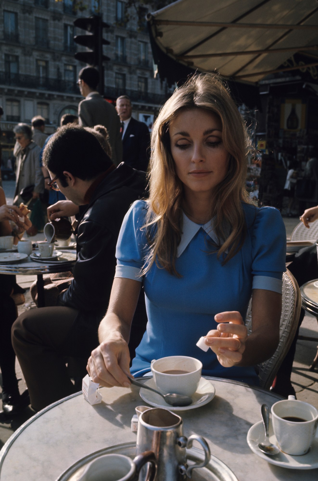 Sharon-Tate-in-Paris