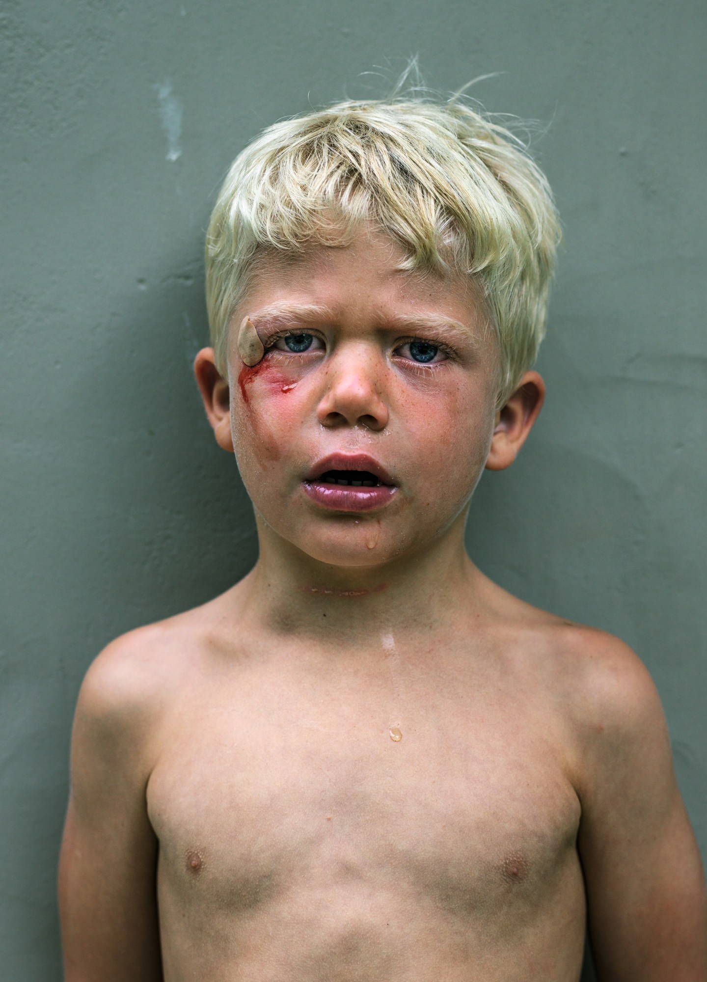 pieter hugo photographs his children in lockdown