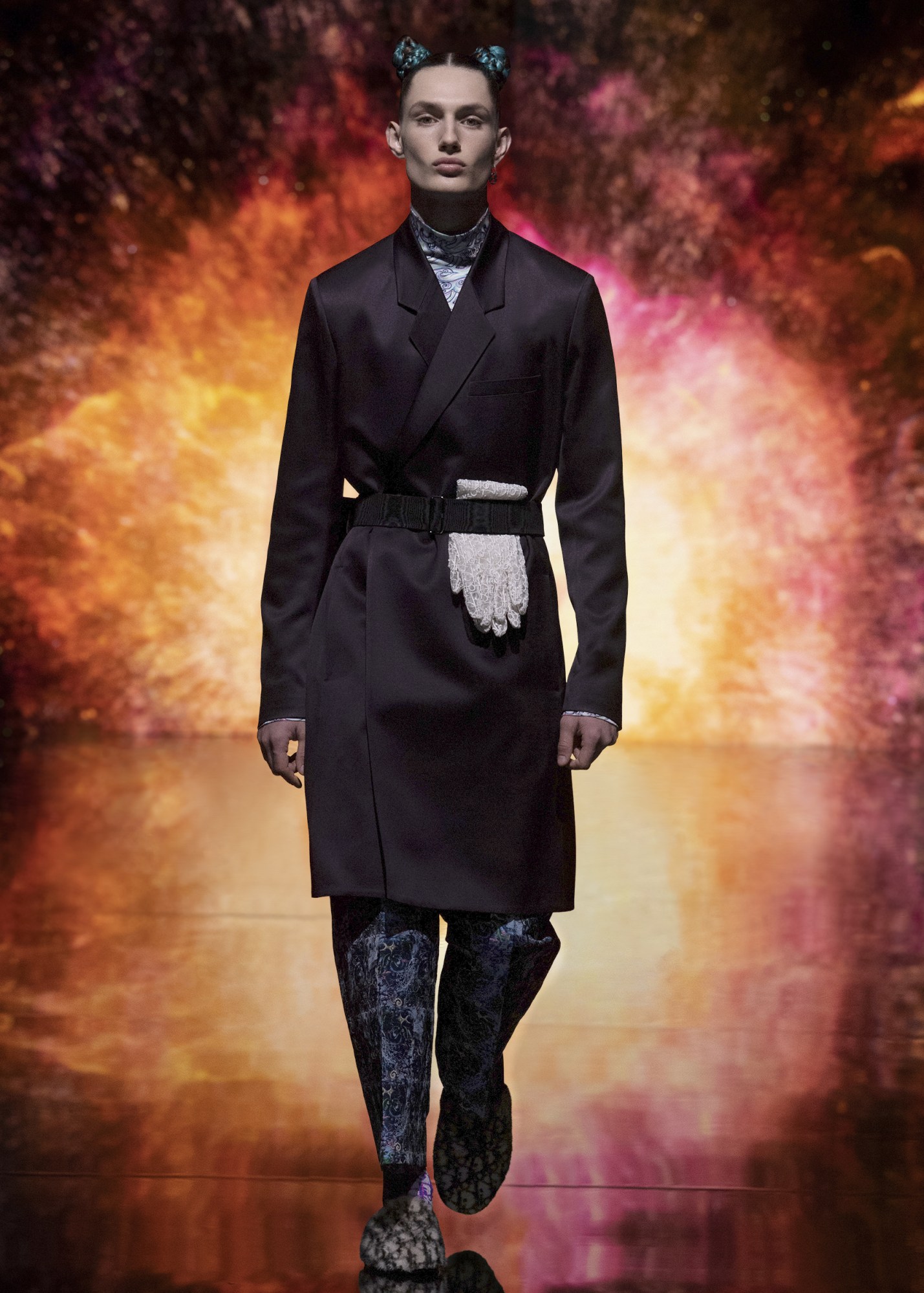 A model wearing Dior Men's Fall 2021 collection