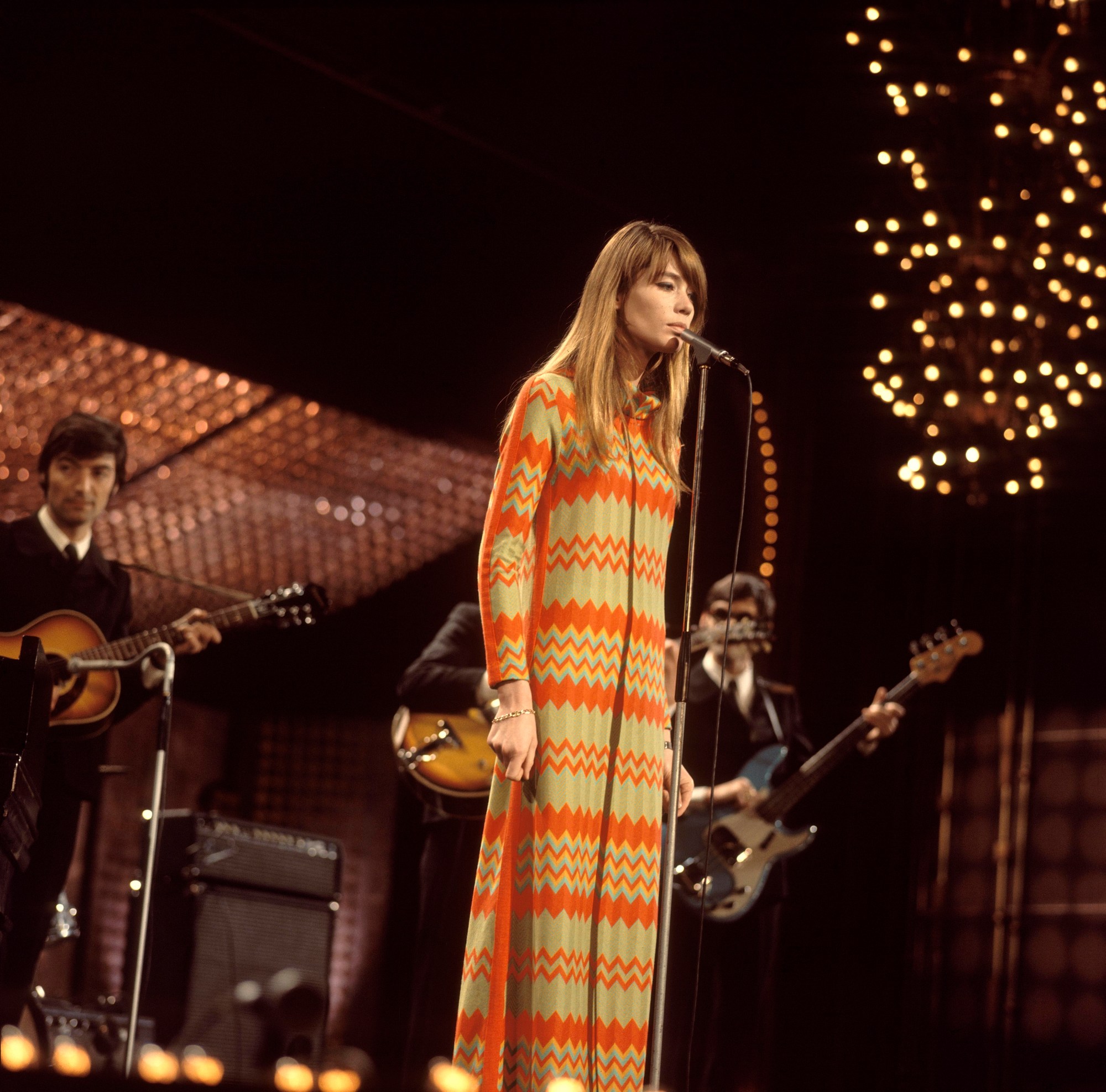 francoise-hardy-best-outfits-fashion-style