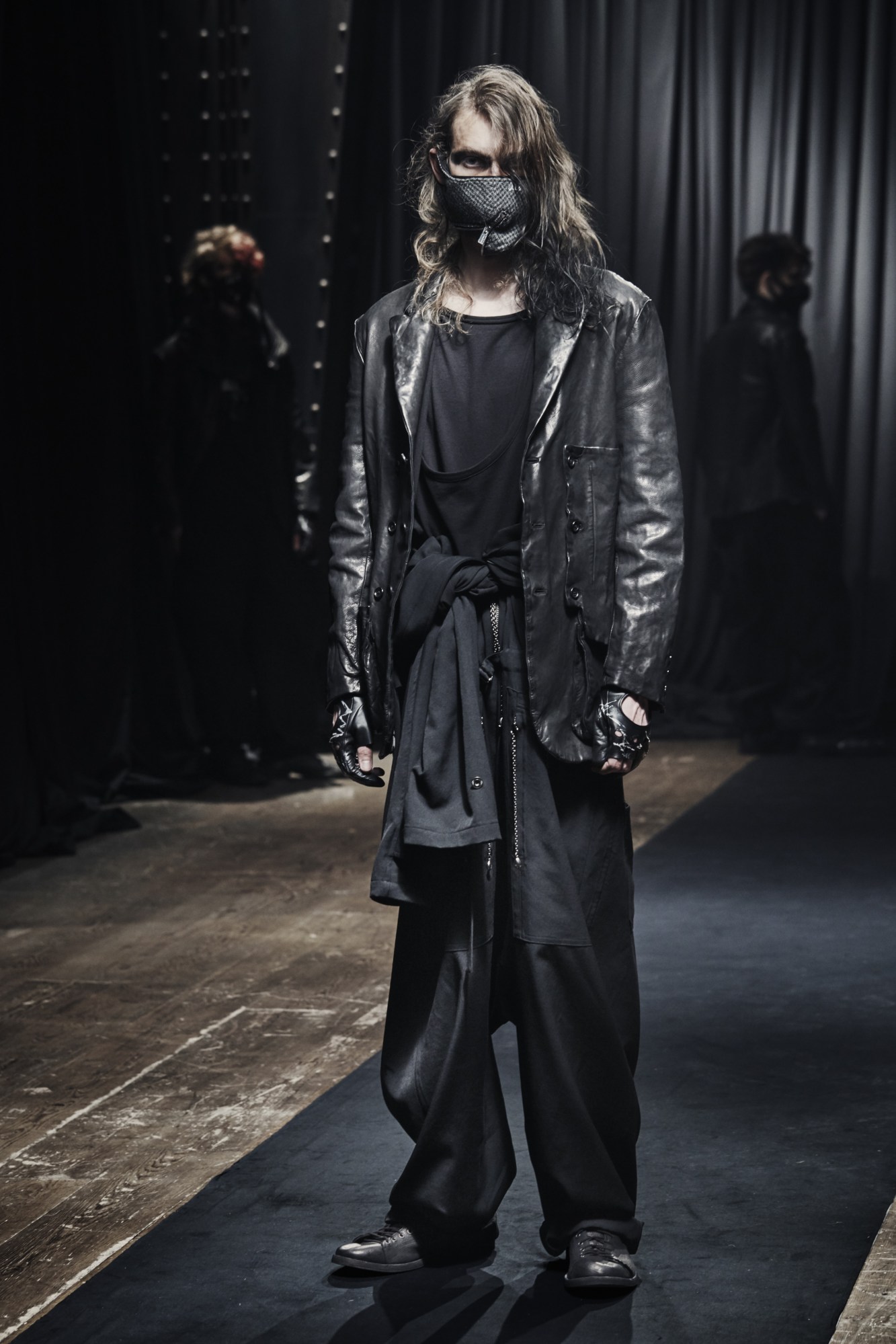 Yohji Yamamoto POUR HOMME AW21 - Look 10 - Copyright TAKAY.jpg