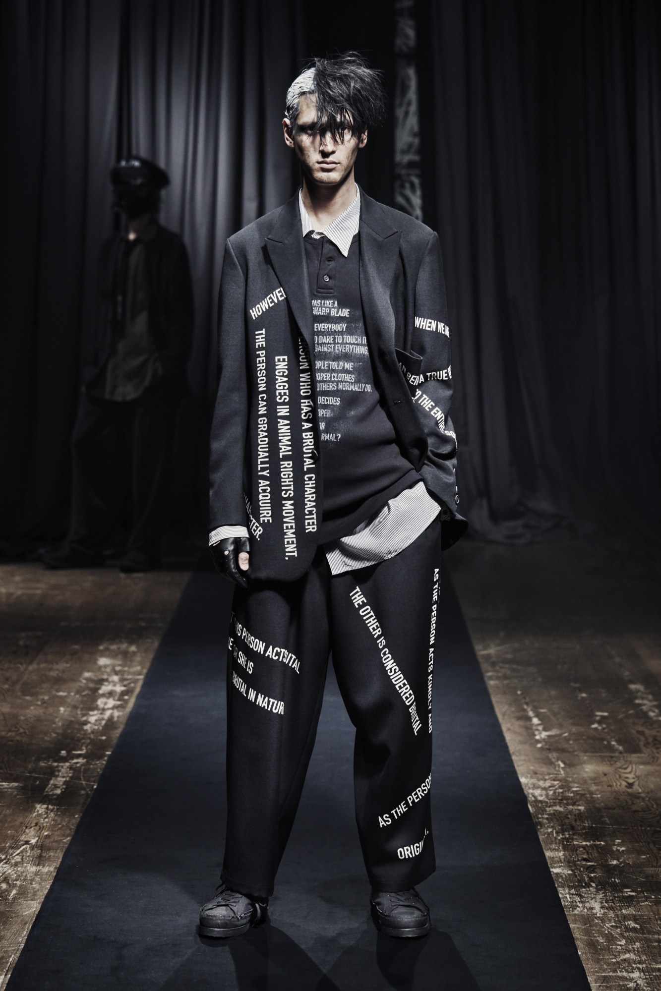 Yohji Yamamoto POUR HOMME AW21 - Look 14 - Copyright TAKAY.jpg