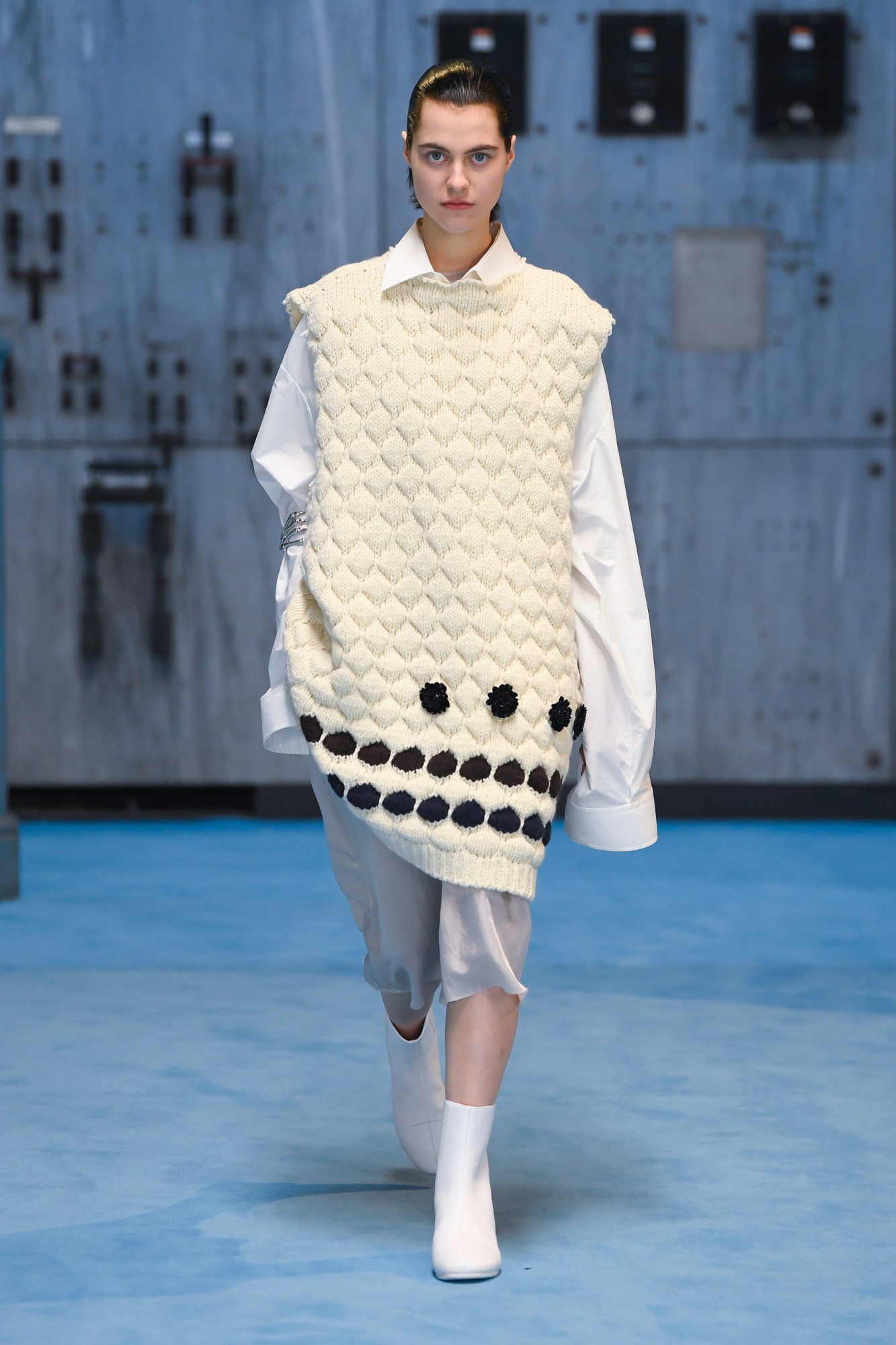 AW2122_LOOK_09.jpg