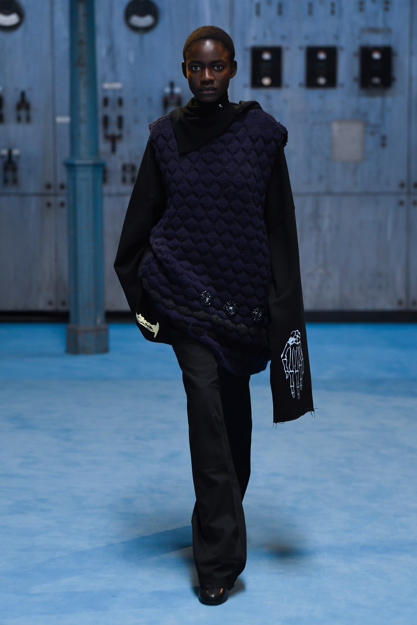 AW2122_LOOK_53.jpg