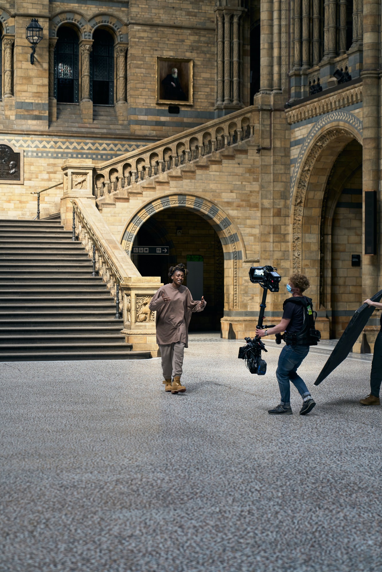 little simz filming introvert music video in the natural history museum