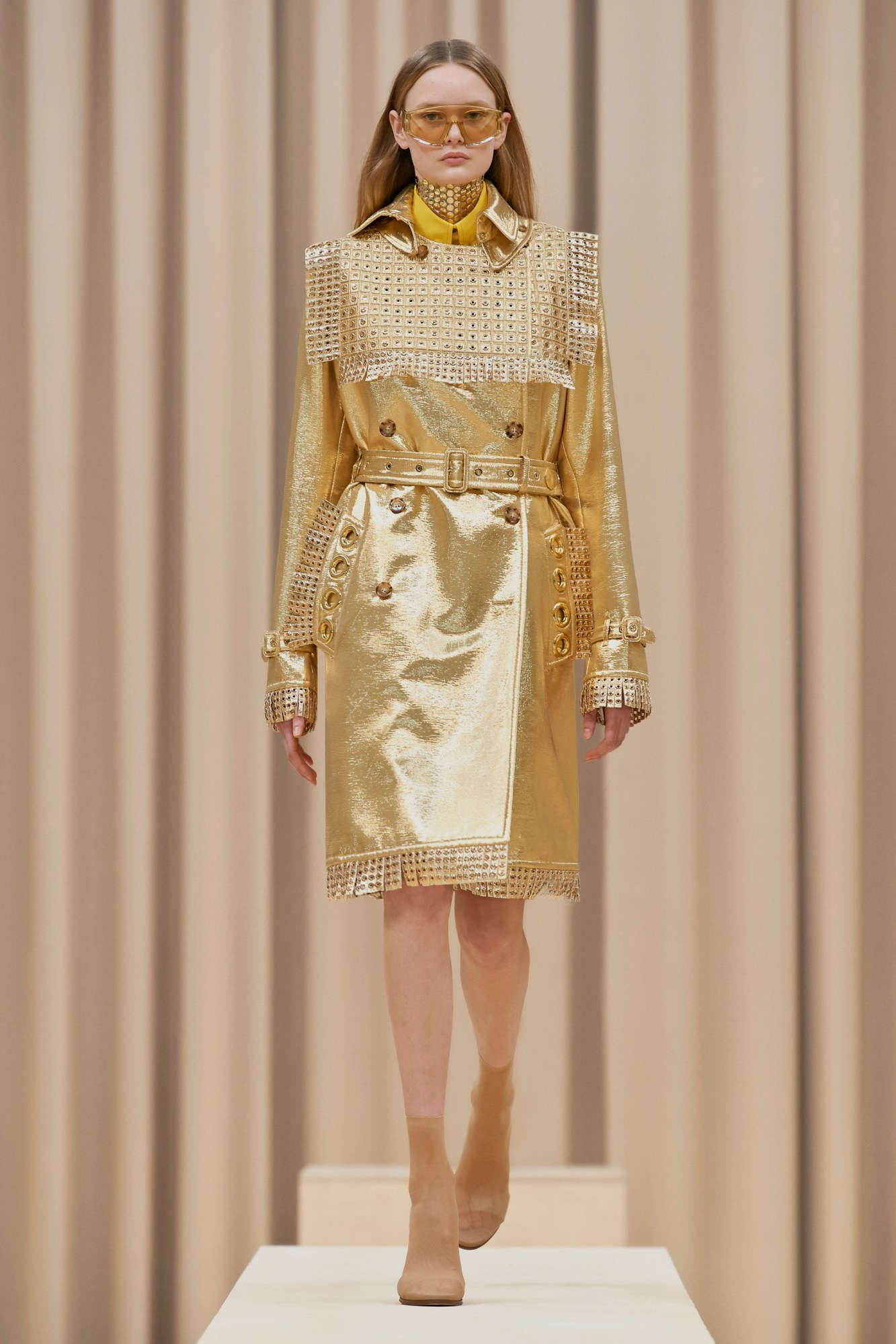 A model walking the runway in Burberry's AW21 womenswear show