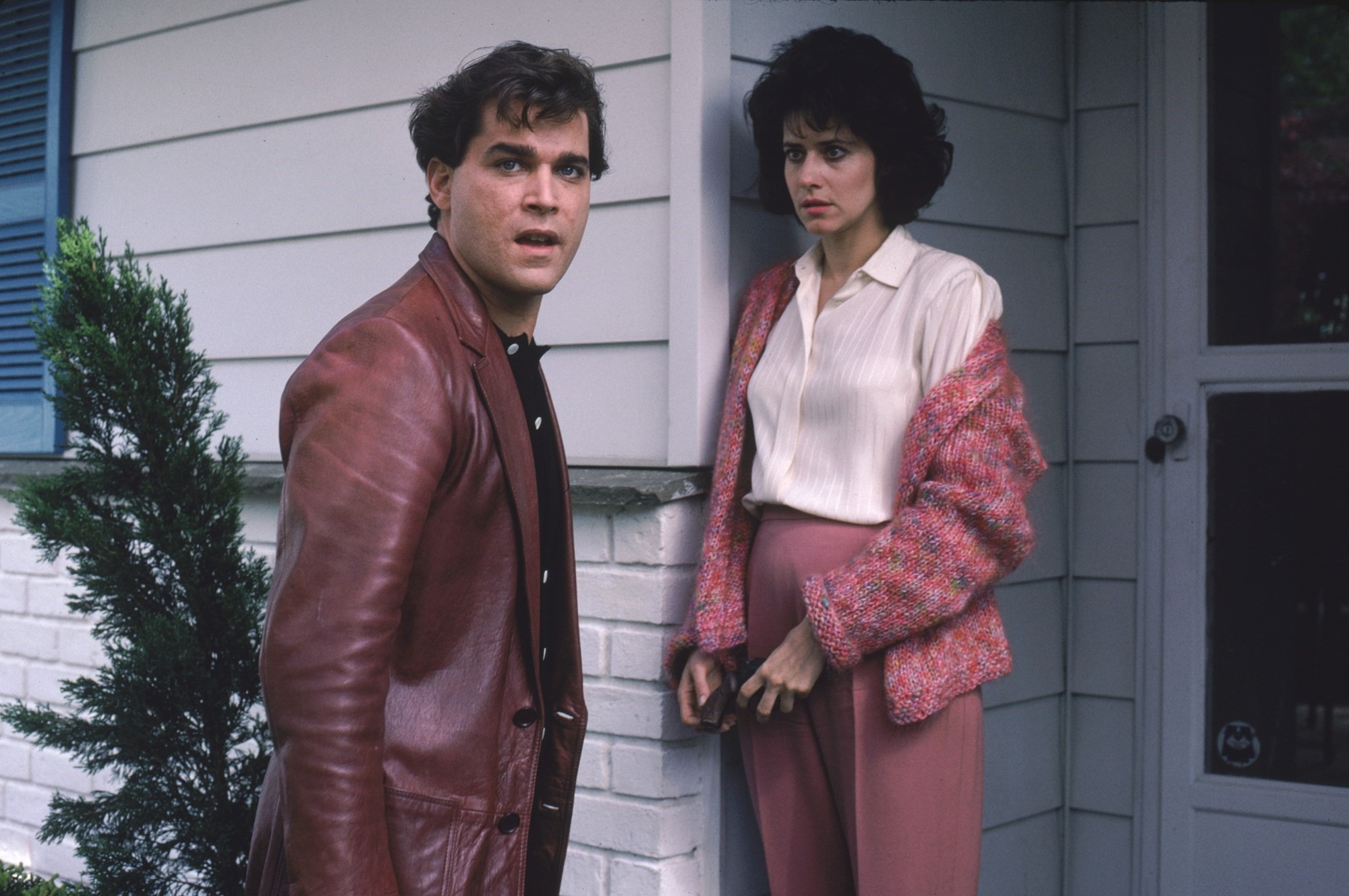 Karen and Henry Hill on their doorstep in a scene from Goodfellas