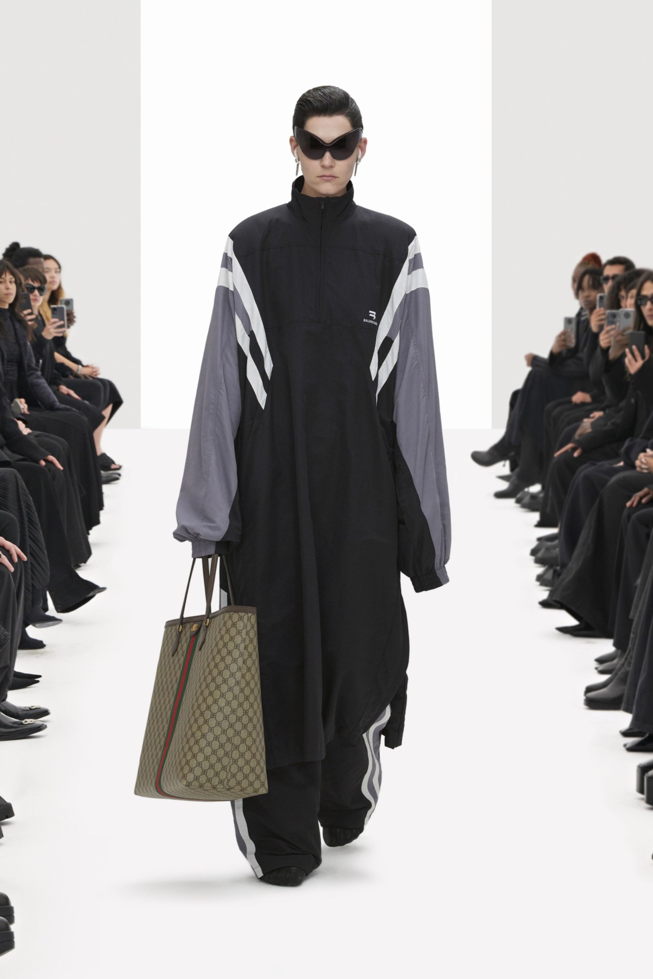 00022-Balenciaga-Spring-2022-RTW.jpeg