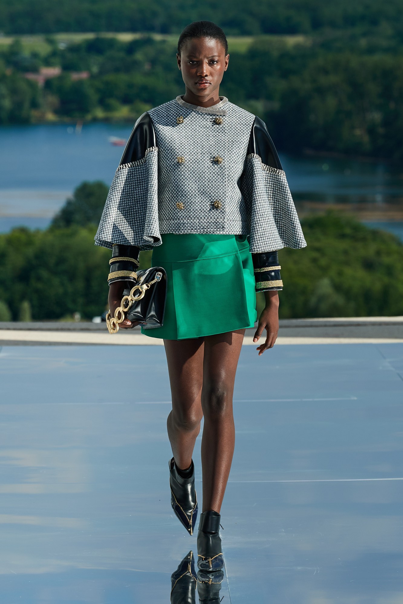 00030-Louis-Vuitton-Resort-2022-credit-Filippo-Fior.jpeg