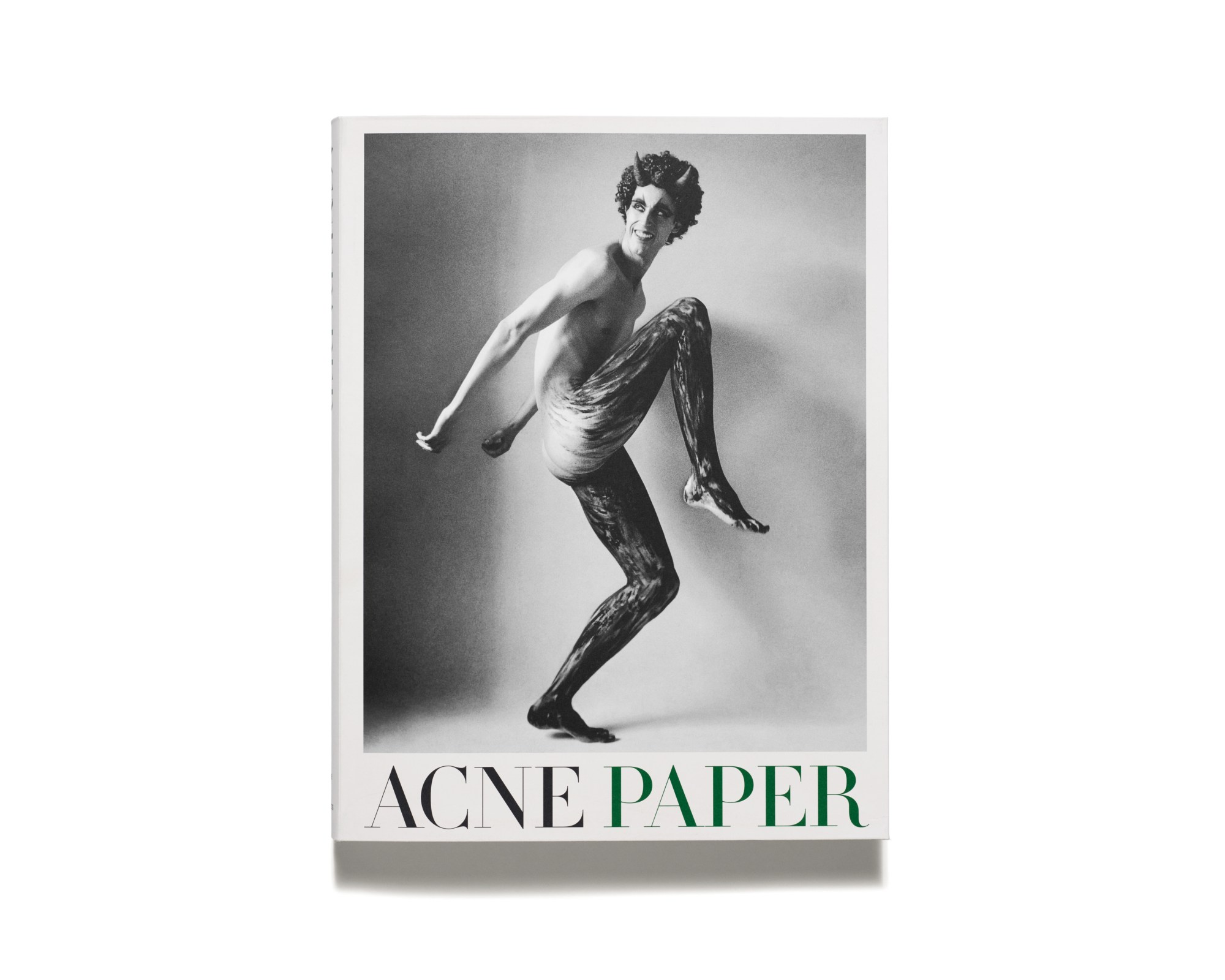 ACNE_PAPER_5_4_PRESS_03.jpg