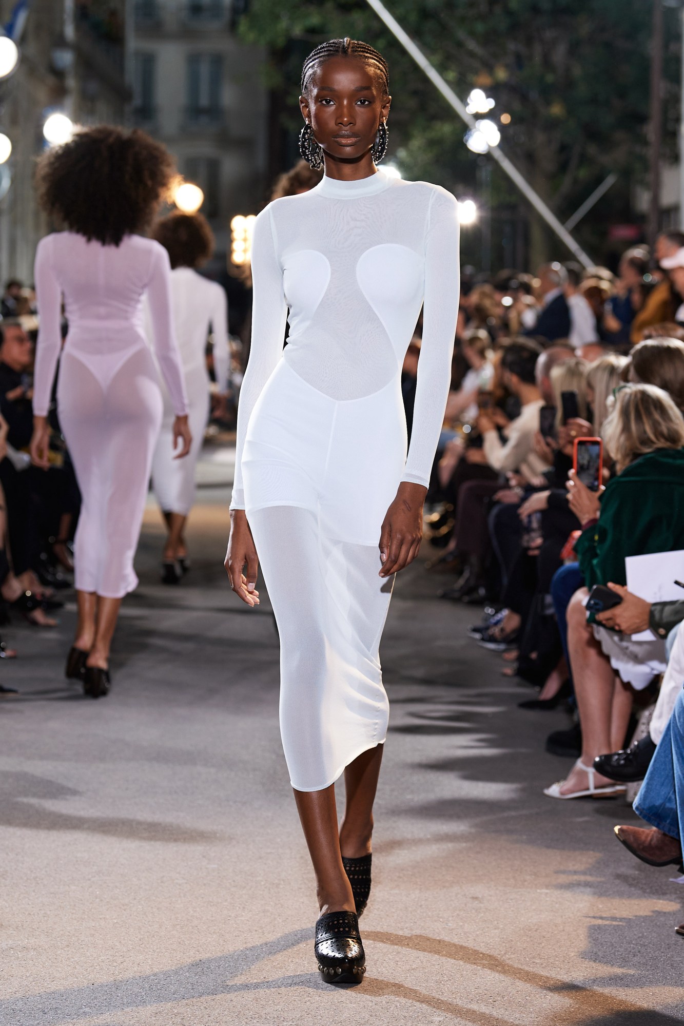 A model walking in Alaïa's SS22 show