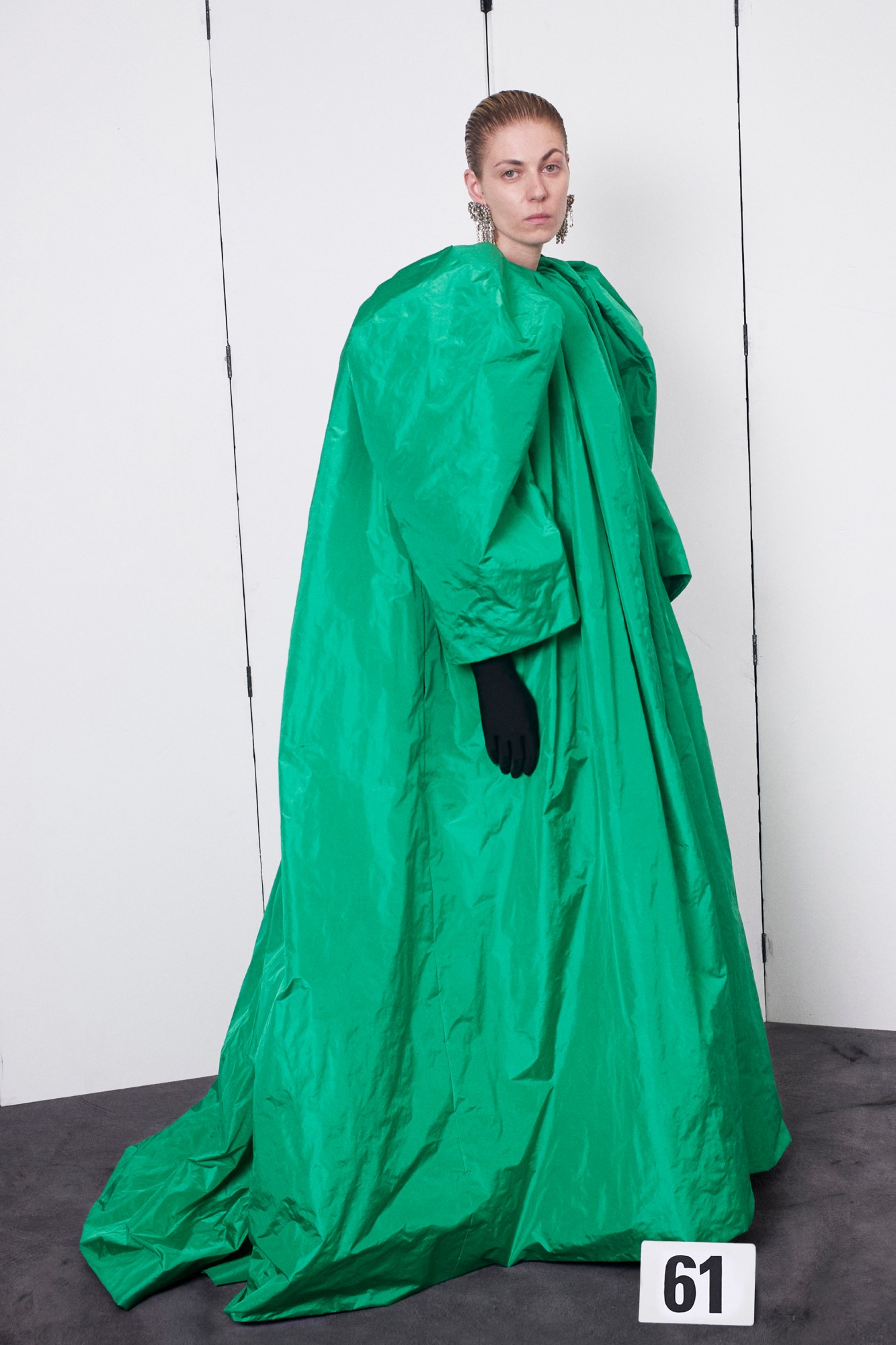 A model wearing a look from Balenciaga Couture AW21