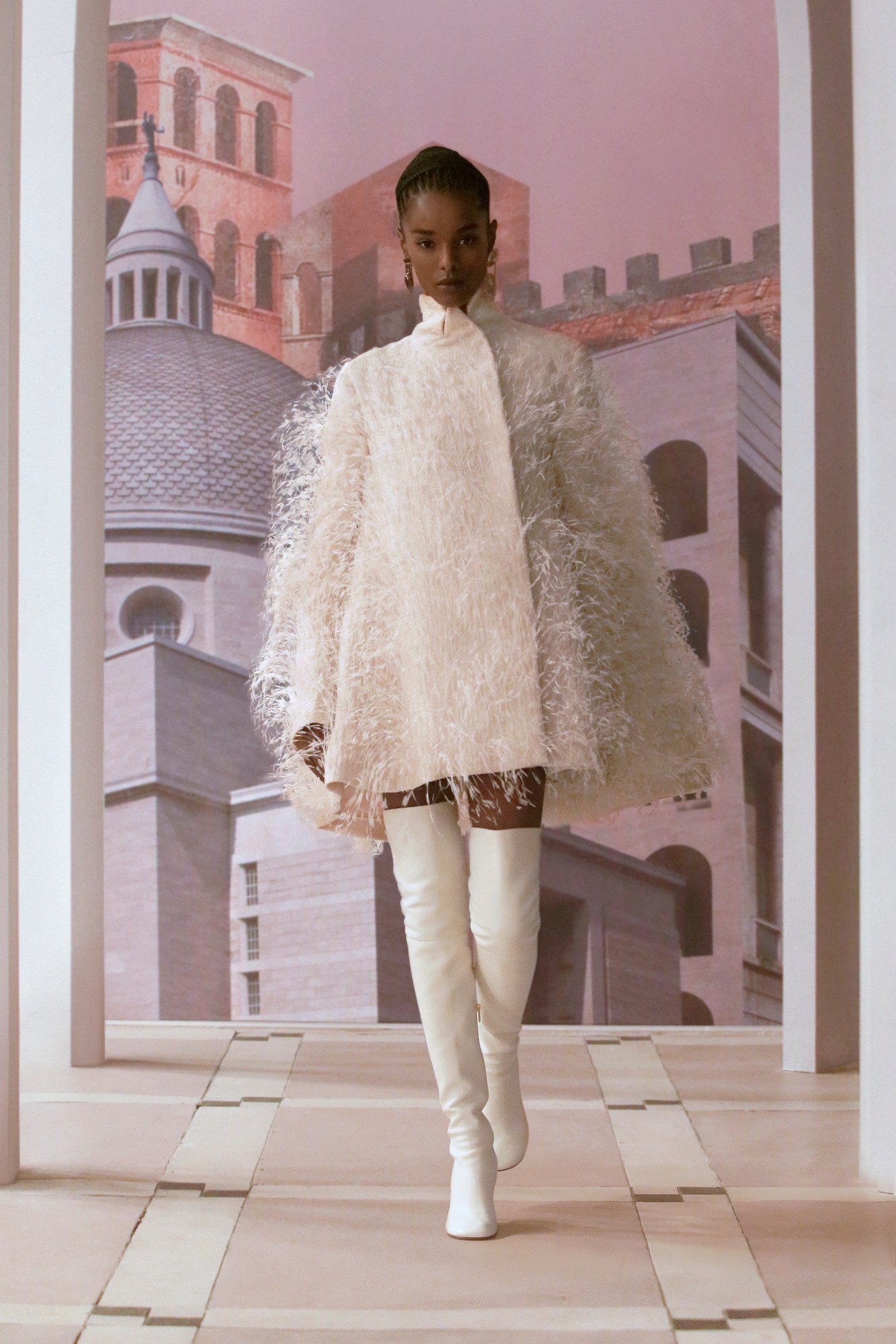 A model wearing a full look from Fendi's 2021 couture collection