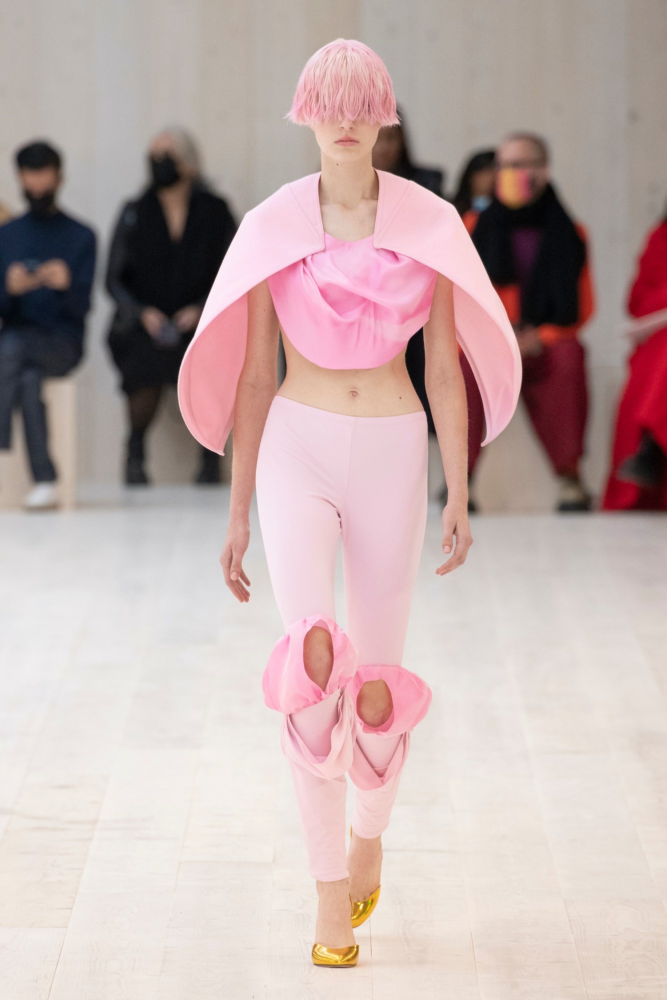 LOEWE Women_s Spring Summer 2022 Look 18.jpg