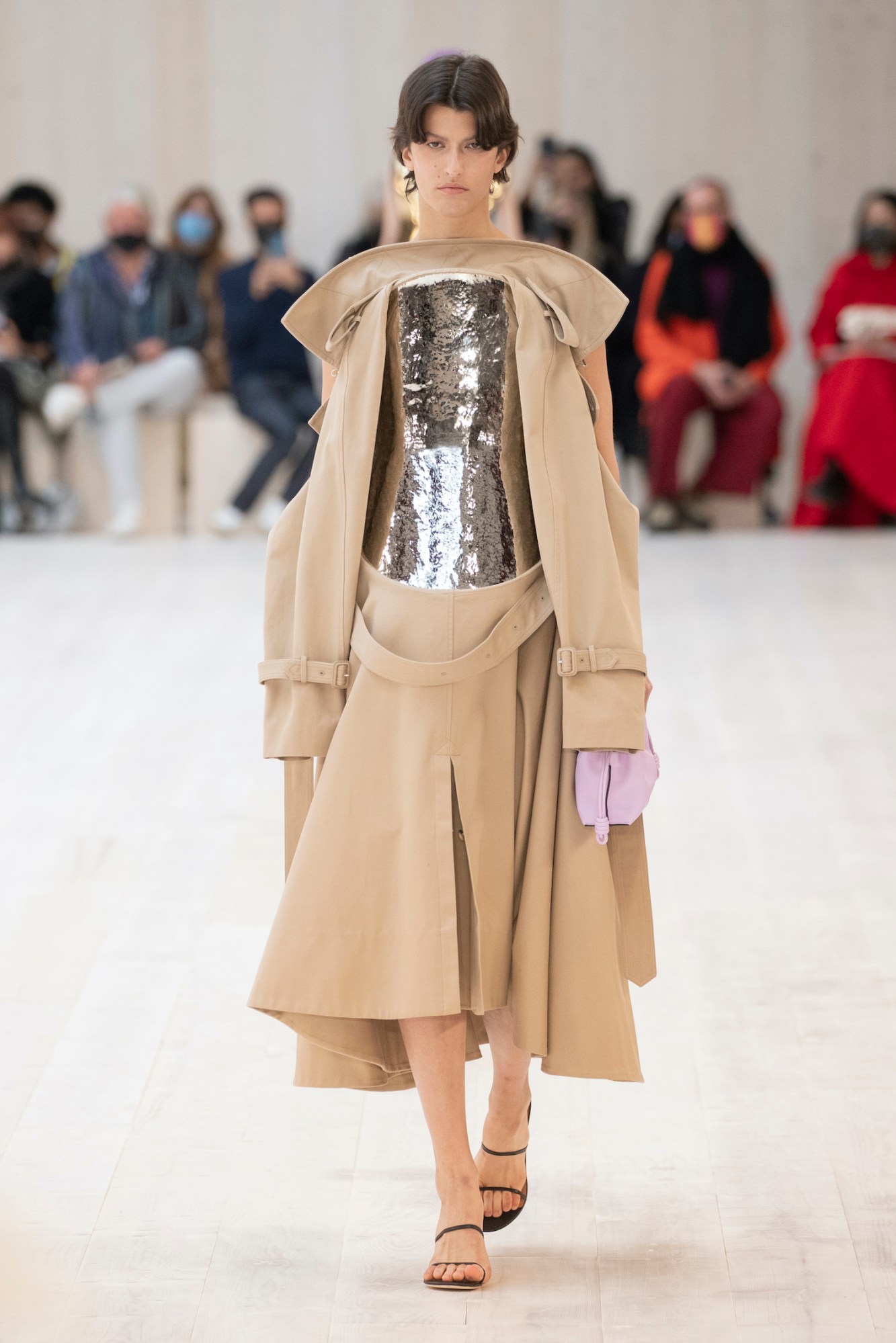 LOEWE Women_s Spring Summer 2022 Look 8.jpg