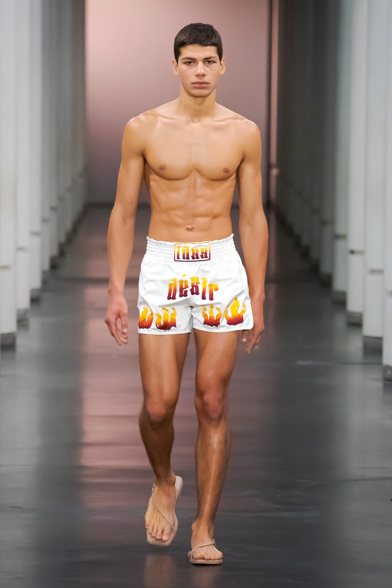 A model walking the runway at Ludovic de Saint Sernin SS22