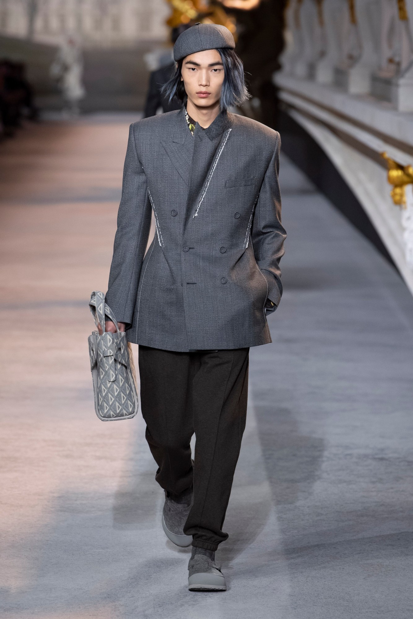 DIOR MEN'S WINTER 2022-2023 COLLECTION - LOOK 12.JPG