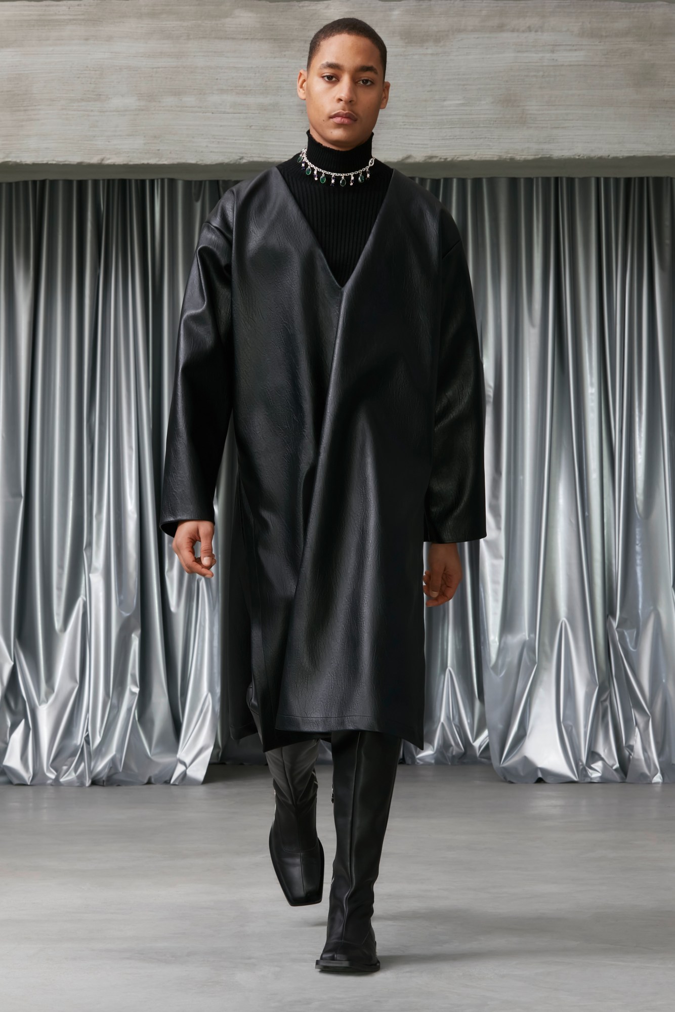 220115_GmbH AW22_Show_13.jpg